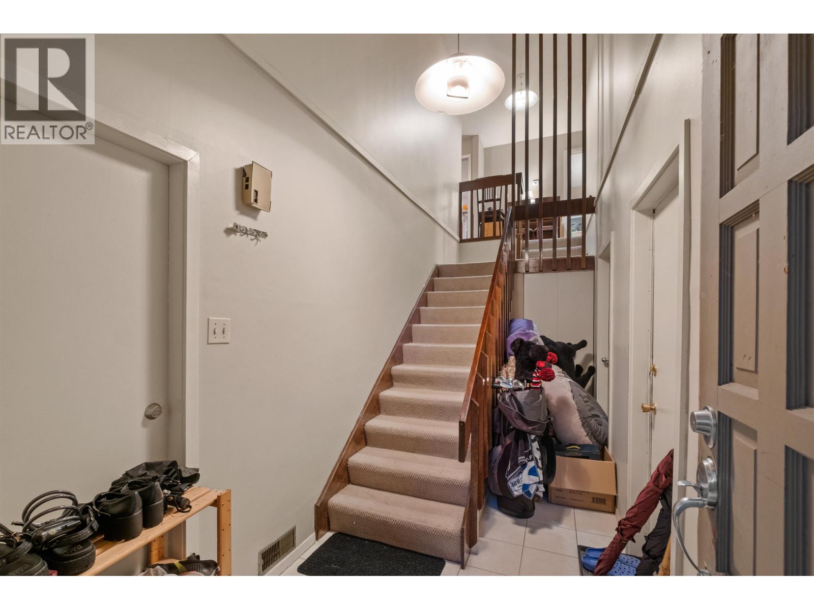 3602 Regent Avenue, North Vancouver, British Columbia  V7N 2C2 - Photo 8 - R3062892
