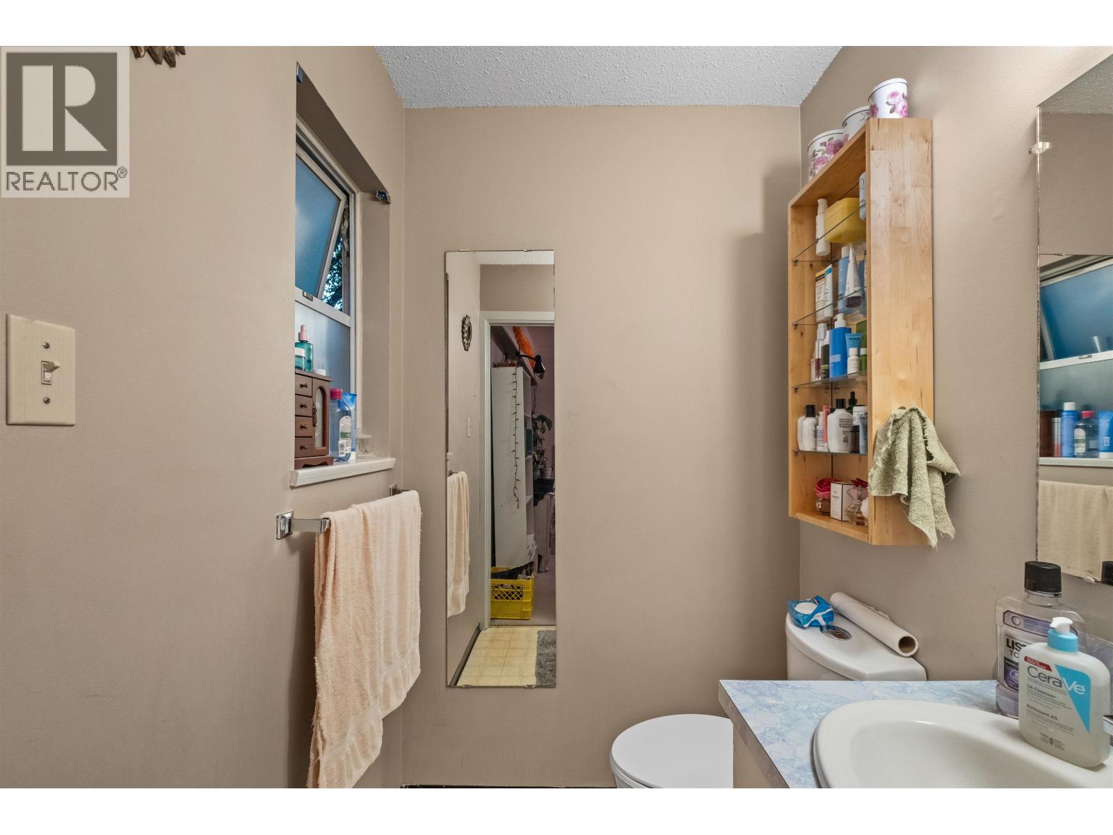 3602 Regent Avenue, North Vancouver, British Columbia  V7N 2C2 - Photo 25 - R3062892