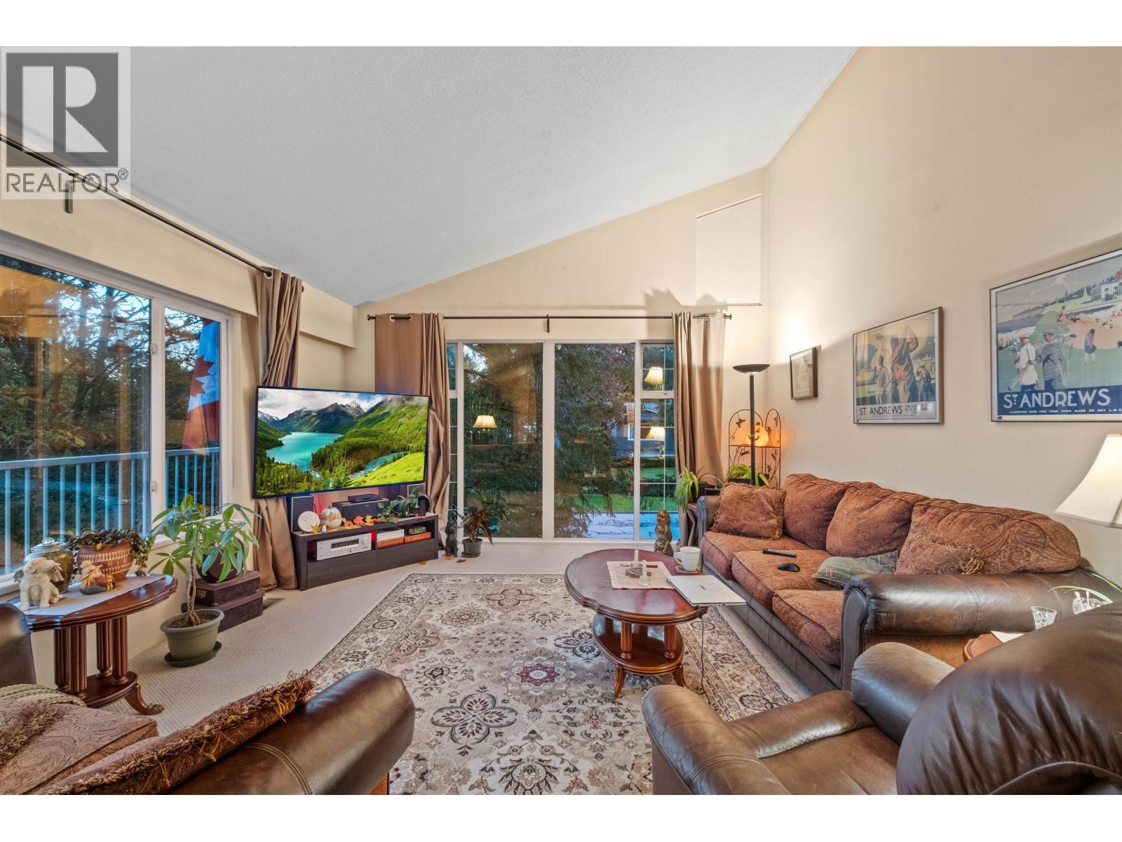 3602 Regent Avenue, North Vancouver, British Columbia  V7N 2C2 - Photo 10 - R3062892