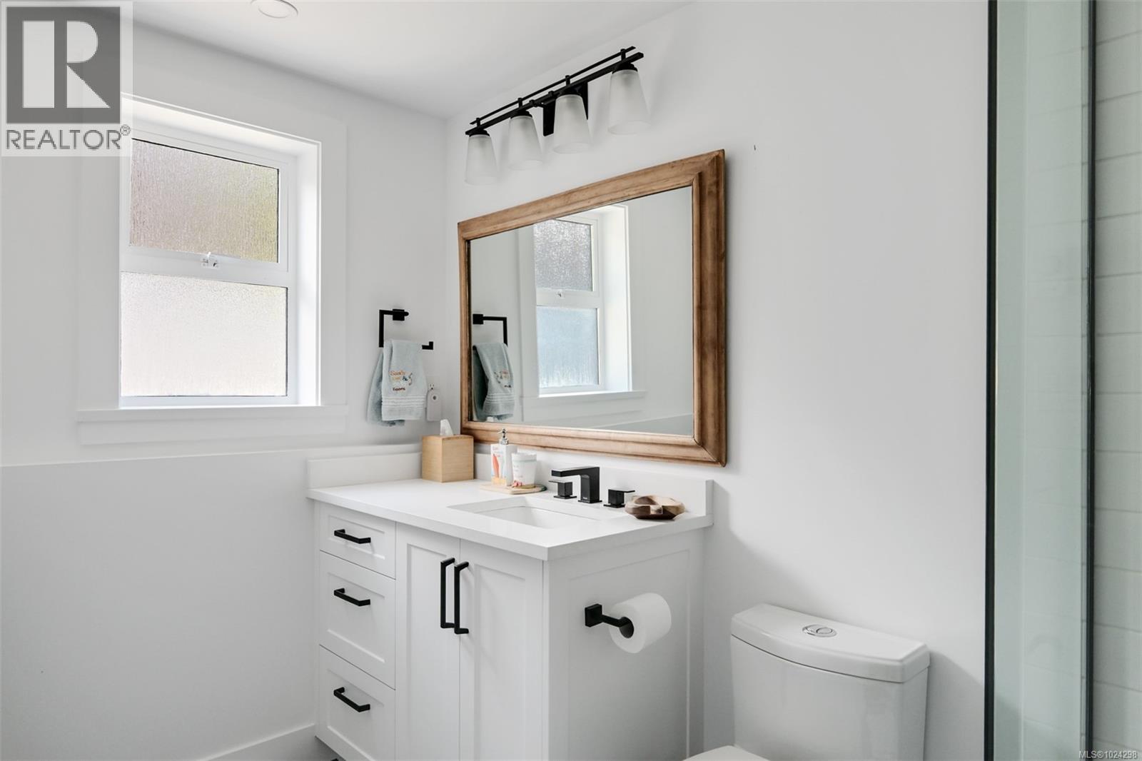 8 Woodville Pl, View Royal, British Columbia  V9B 1E6 - Photo 32 - 1024298