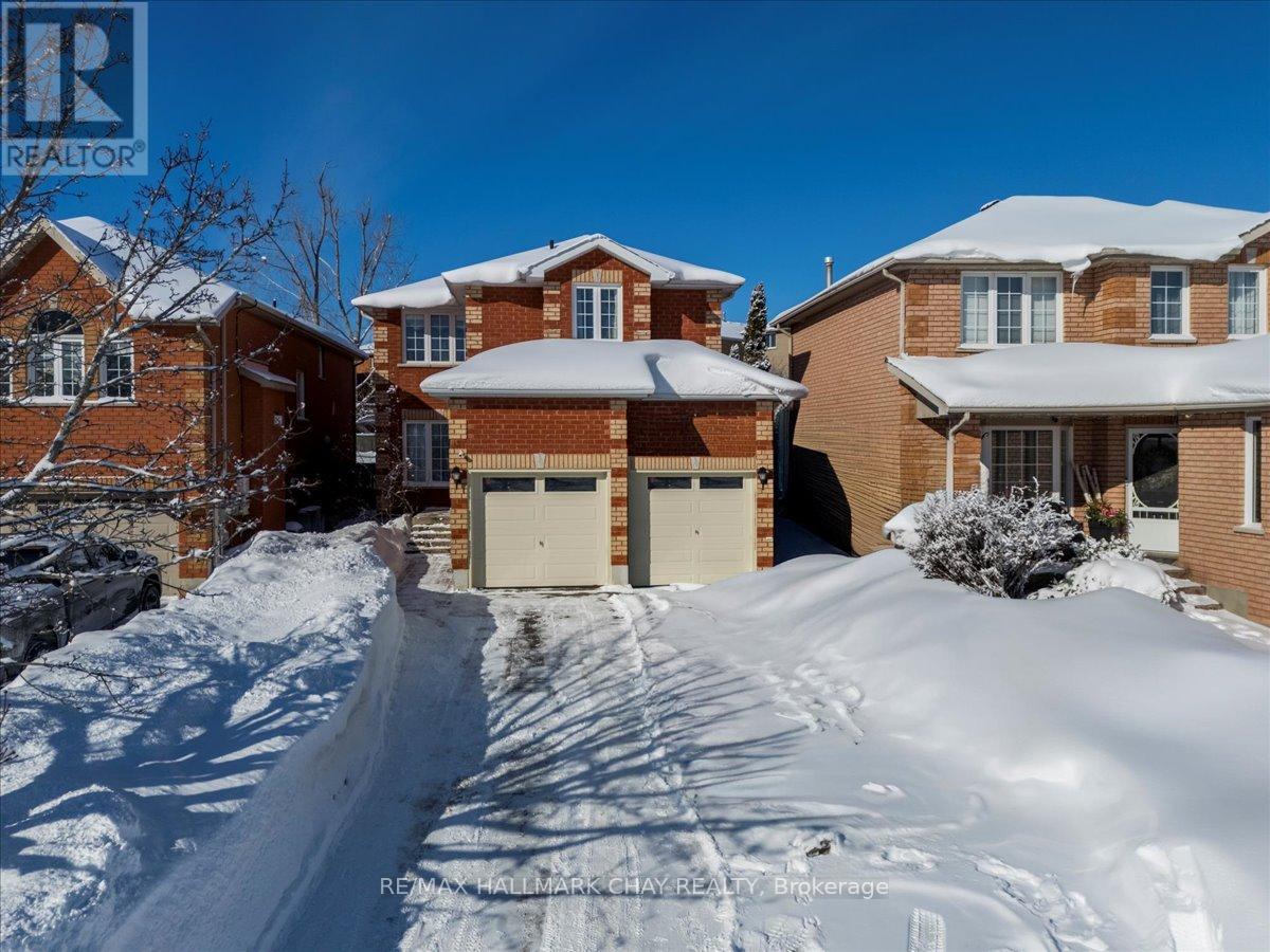 13 Teal Place, Barrie, Ontario  L4N 8W1 - Photo 1 - S12730894