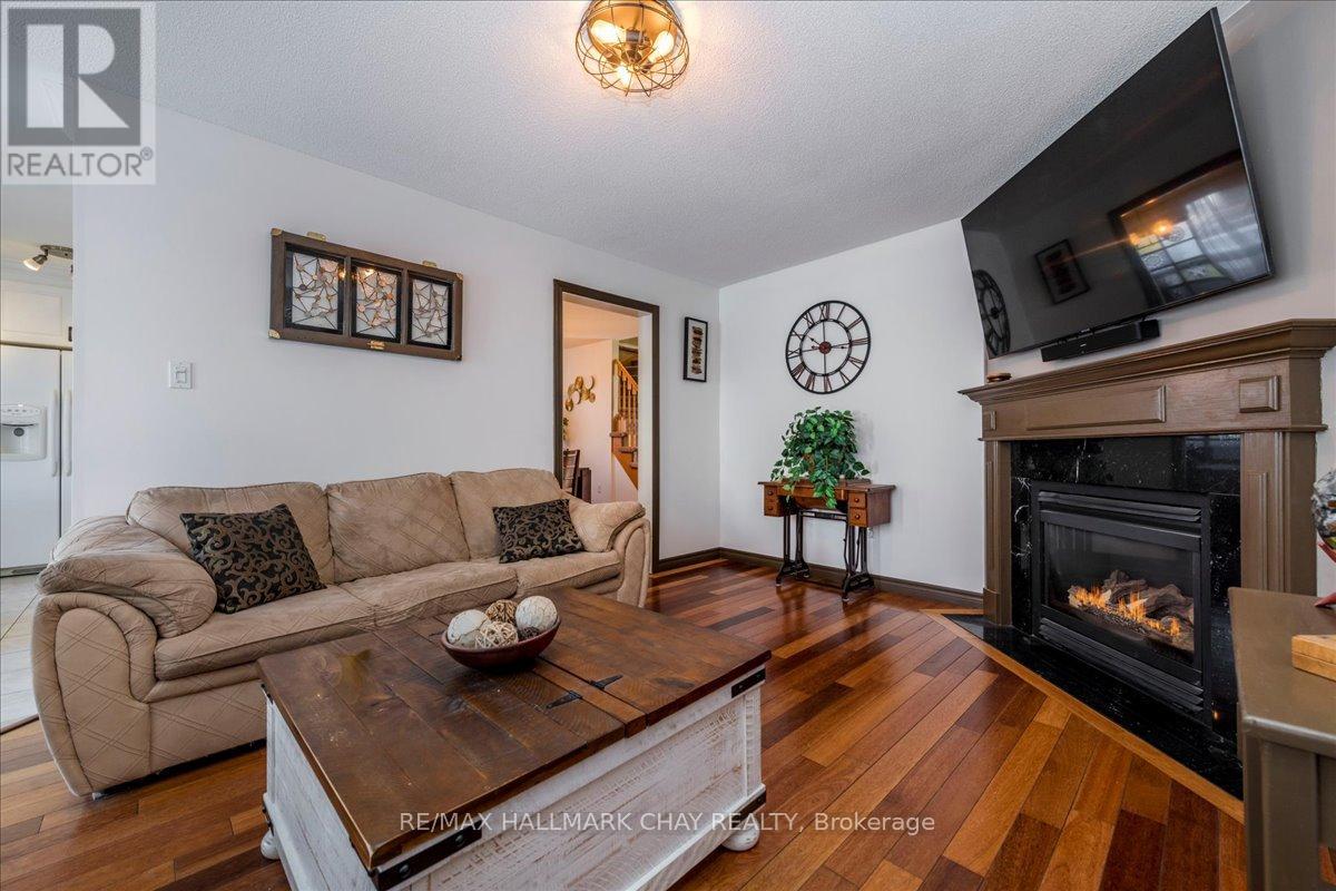 13 Teal Place, Barrie, Ontario  L4N 8W1 - Photo 9 - S12730894