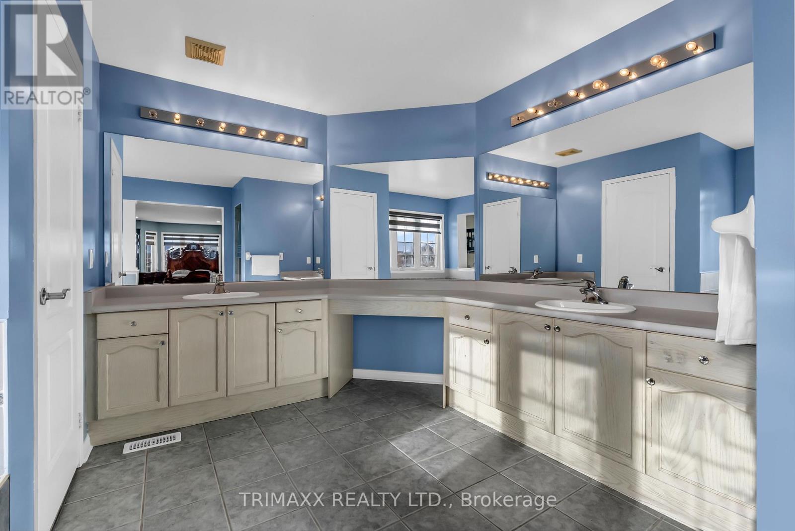 40 Hot Spring Road, Brampton, Ontario  L6R 3H9 - Photo 23 - W12730926