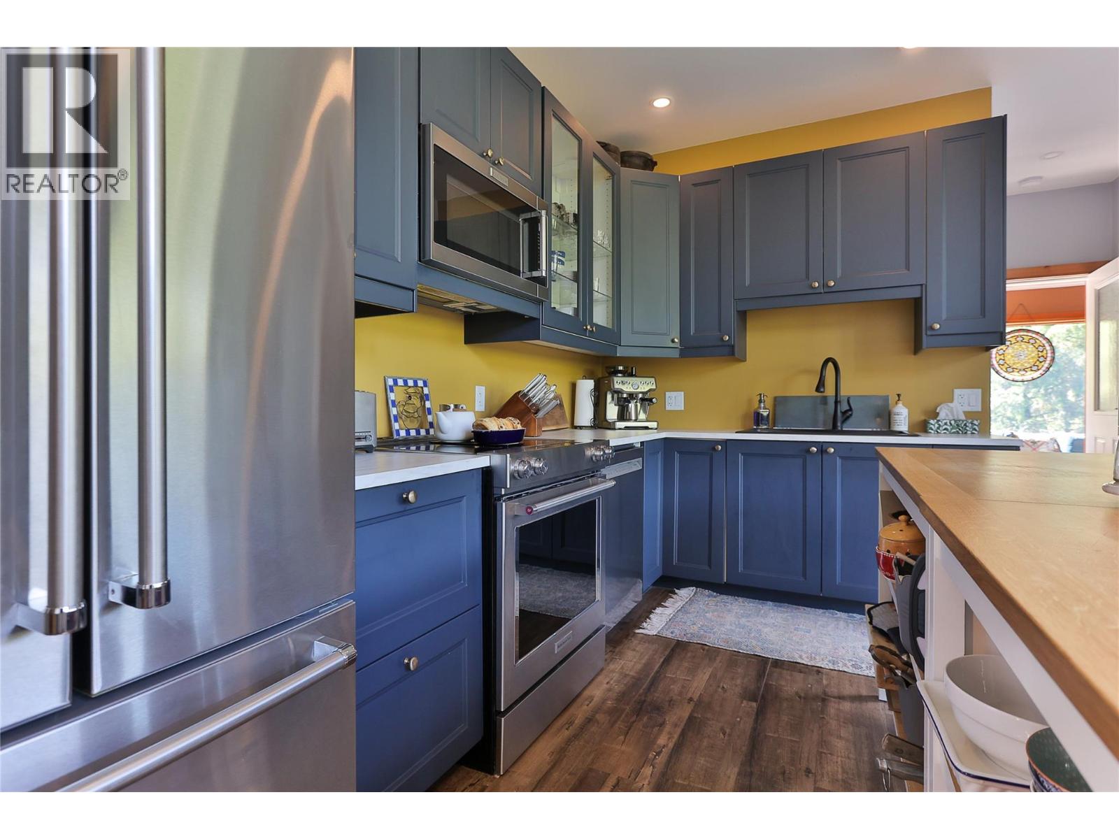 300 Richie Road, Rossland, British Columbia V0G 1Y0 - Photo 32 - 10372252