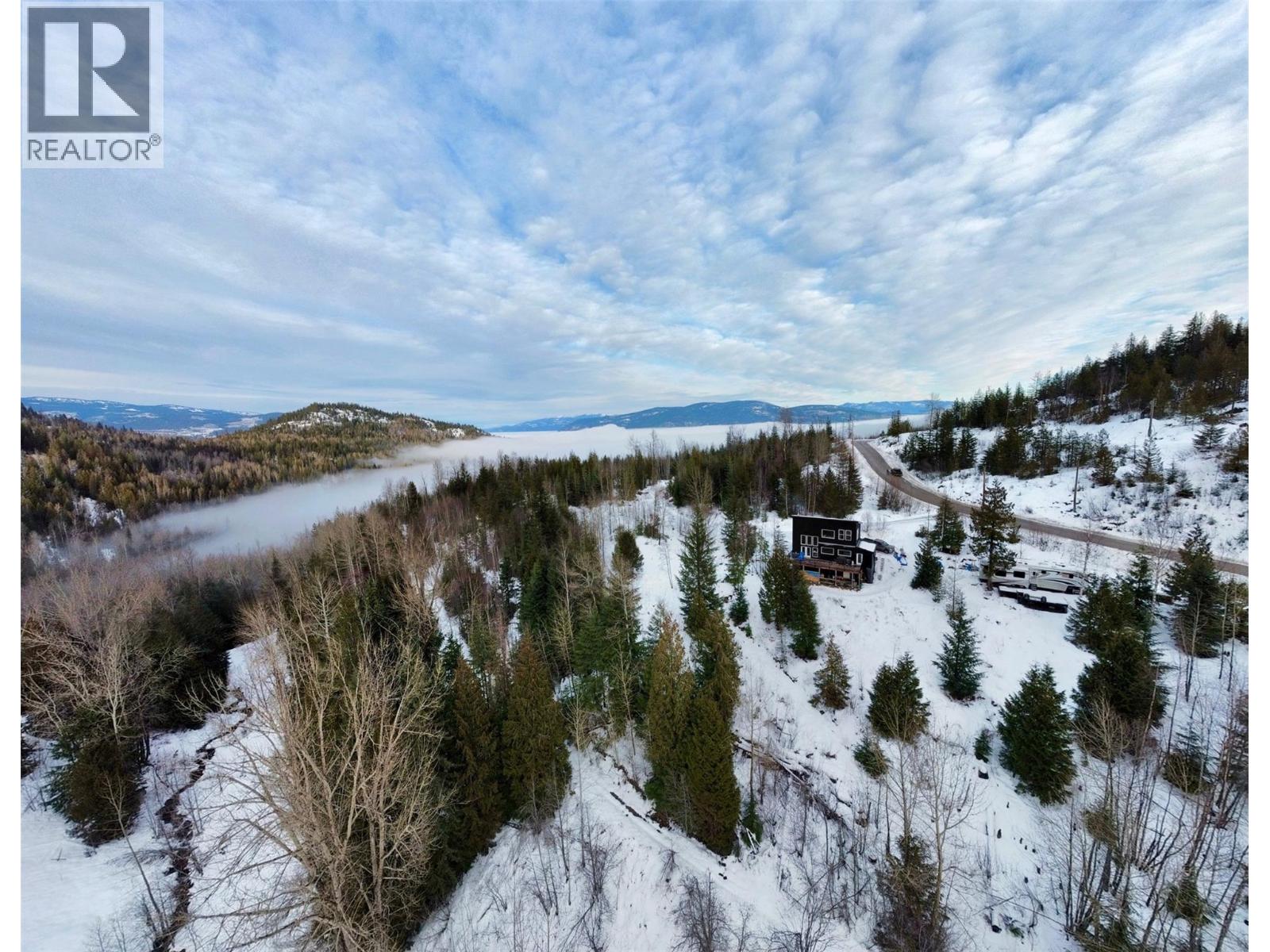 300 Richie Road, Rossland, British Columbia V0G 1Y0 - Photo 3 - 10372252