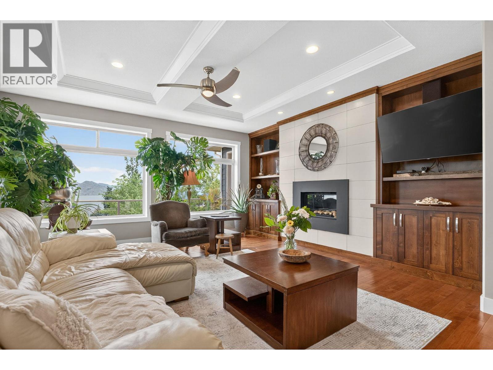 3751 Lornell Court, Peachland, British Columbia  V0H 1X2 - Photo 9 - 10373756