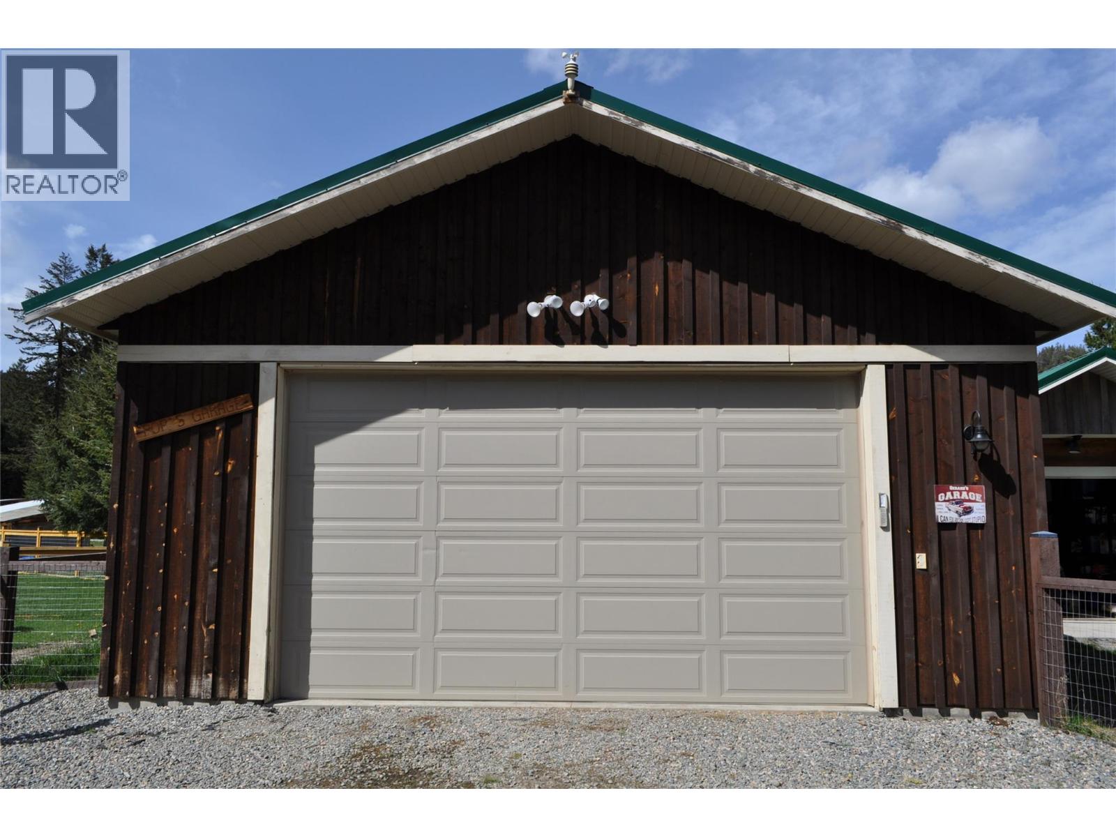 109 Missezula Lake Road, Princeton, British Columbia  V0X 1W0 - Photo 18 - 10373794