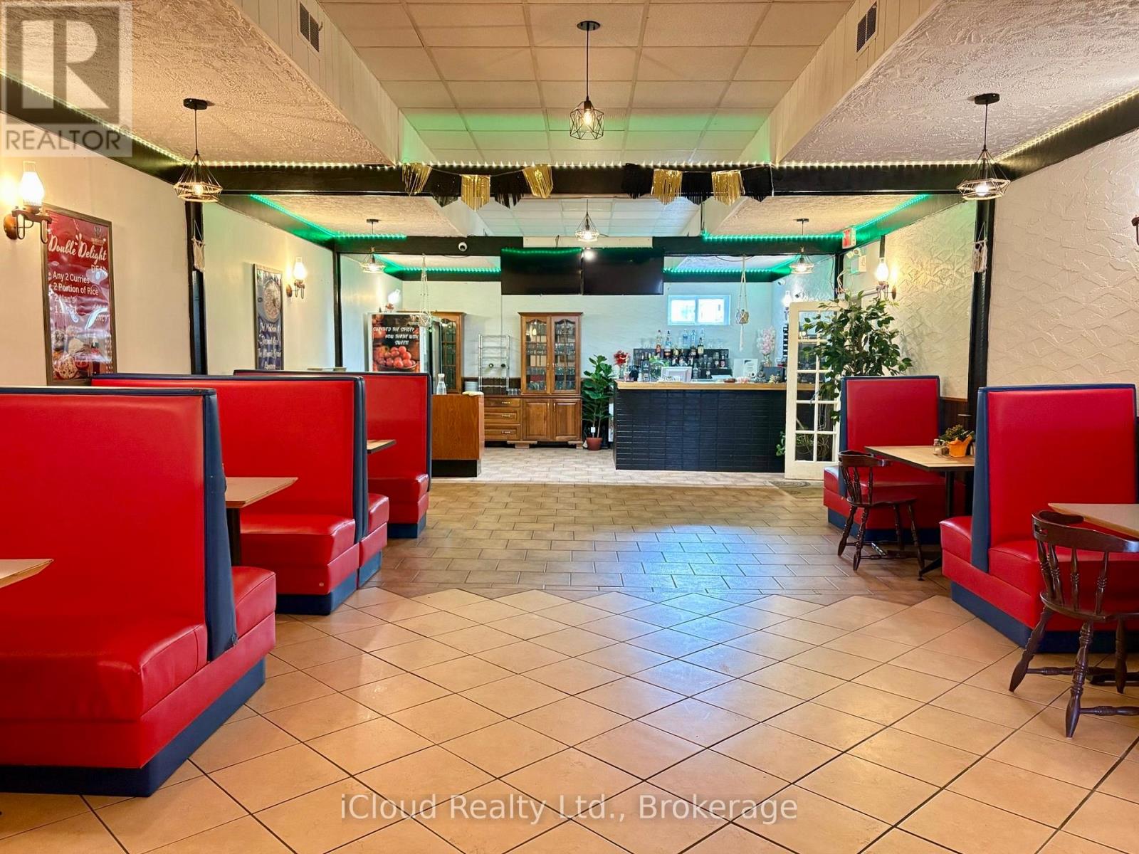 182 KING STREET, Welland, Ontario