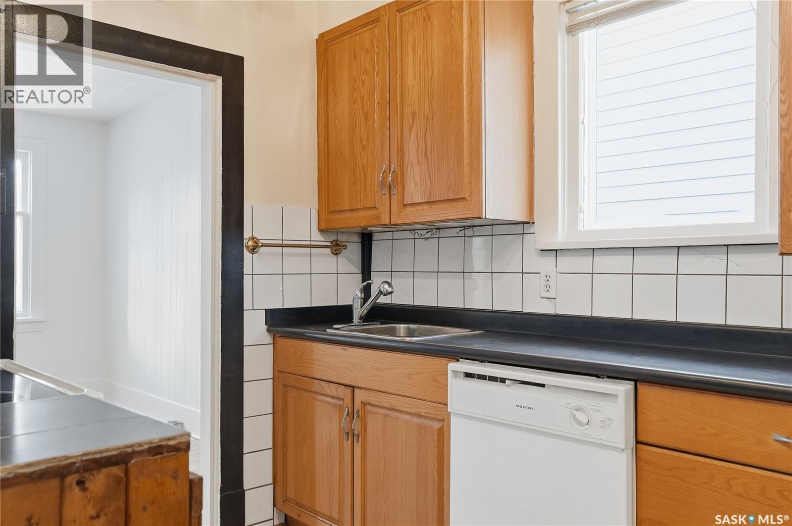 912 5th Avenue N, Saskatoon, Saskatchewan  S7K 2S1 - Photo 18 - SK027341