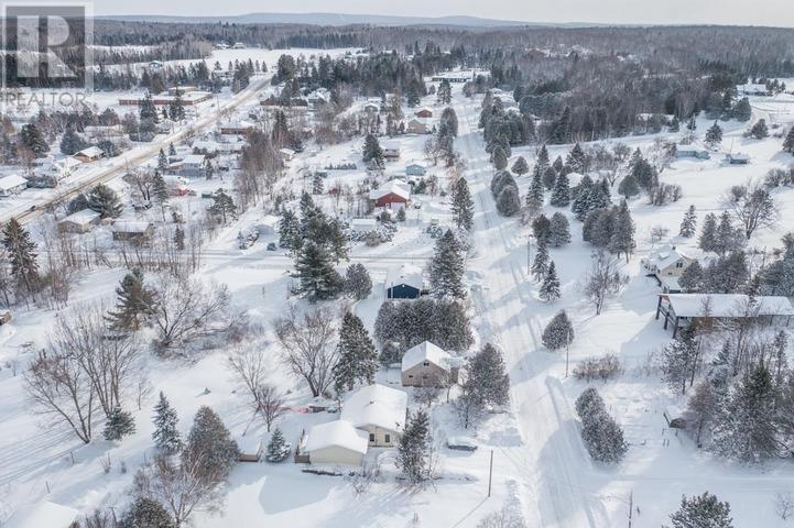 1252 Catherine St, Richards Landing, Ontario  P0R 1J0 - Photo 31 - SM260172