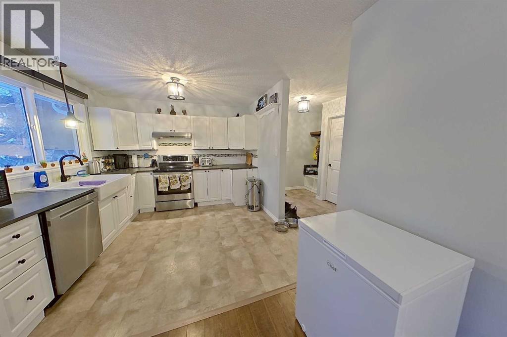 605 6 Avenue Ne, Slave Lake, Alberta  T0G 2A2 - Photo 17 - A2273728