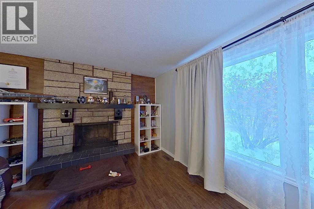 605 6 Avenue Ne, Slave Lake, Alberta  T0G 2A2 - Photo 3 - A2273728