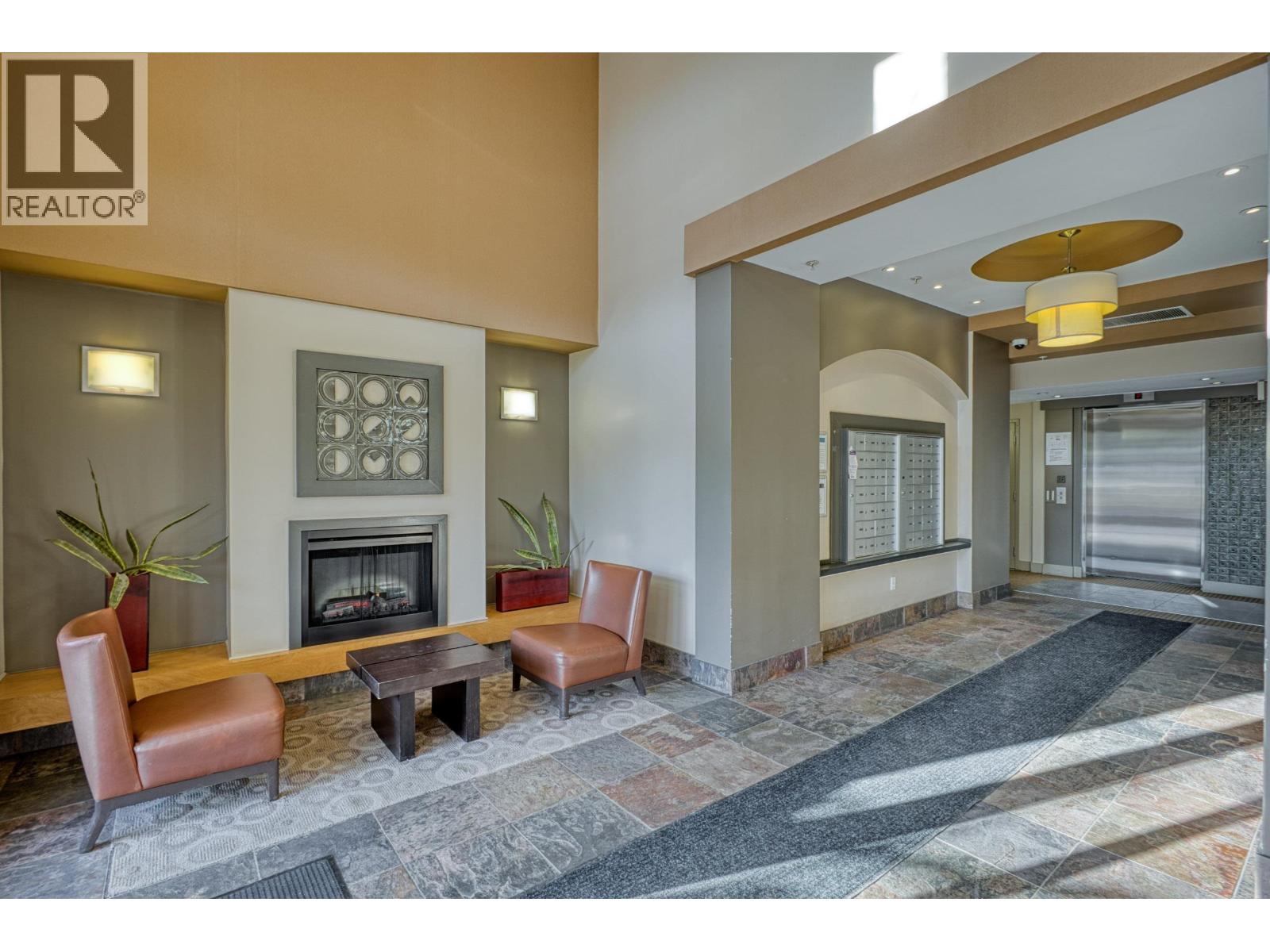 201 200 Klahanie Drive, Port Moody, British Columbia  V3H 5K7 - Photo 3 - R3083158