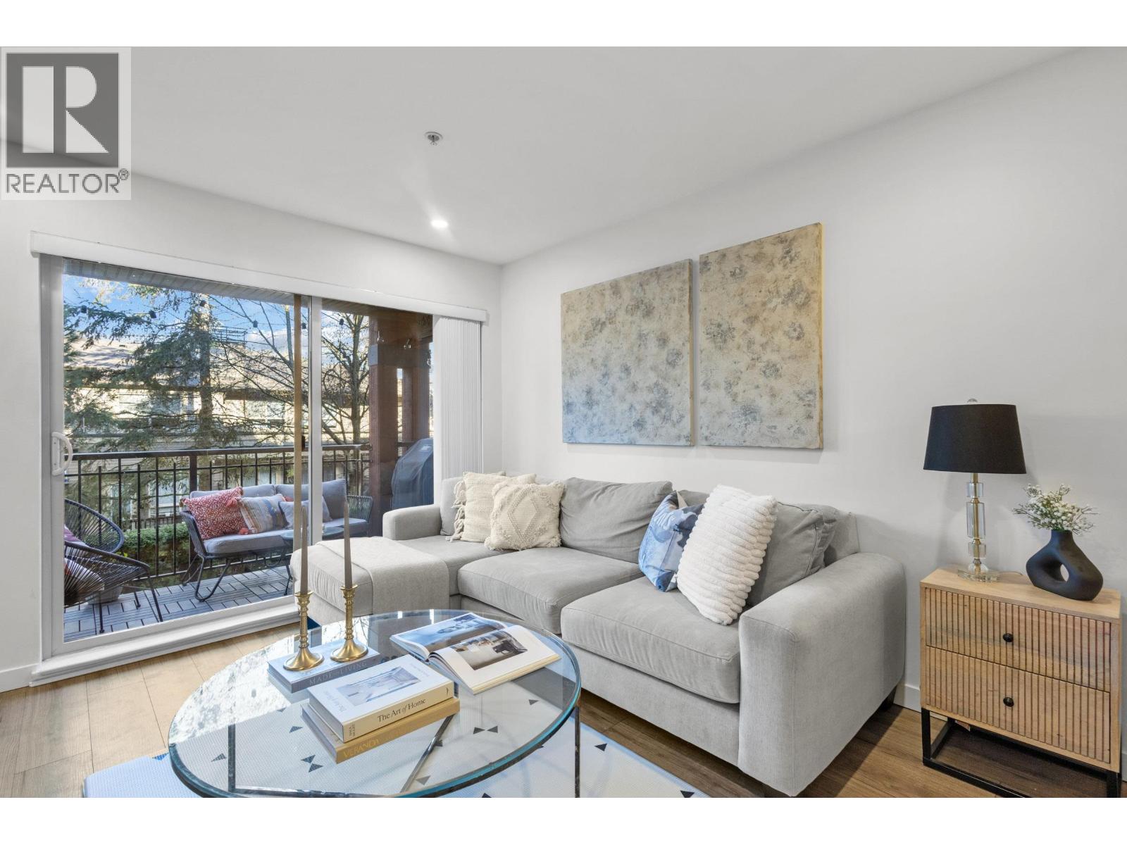 201 200 Klahanie Drive, Port Moody, British Columbia  V3H 5K7 - Photo 4 - R3083158