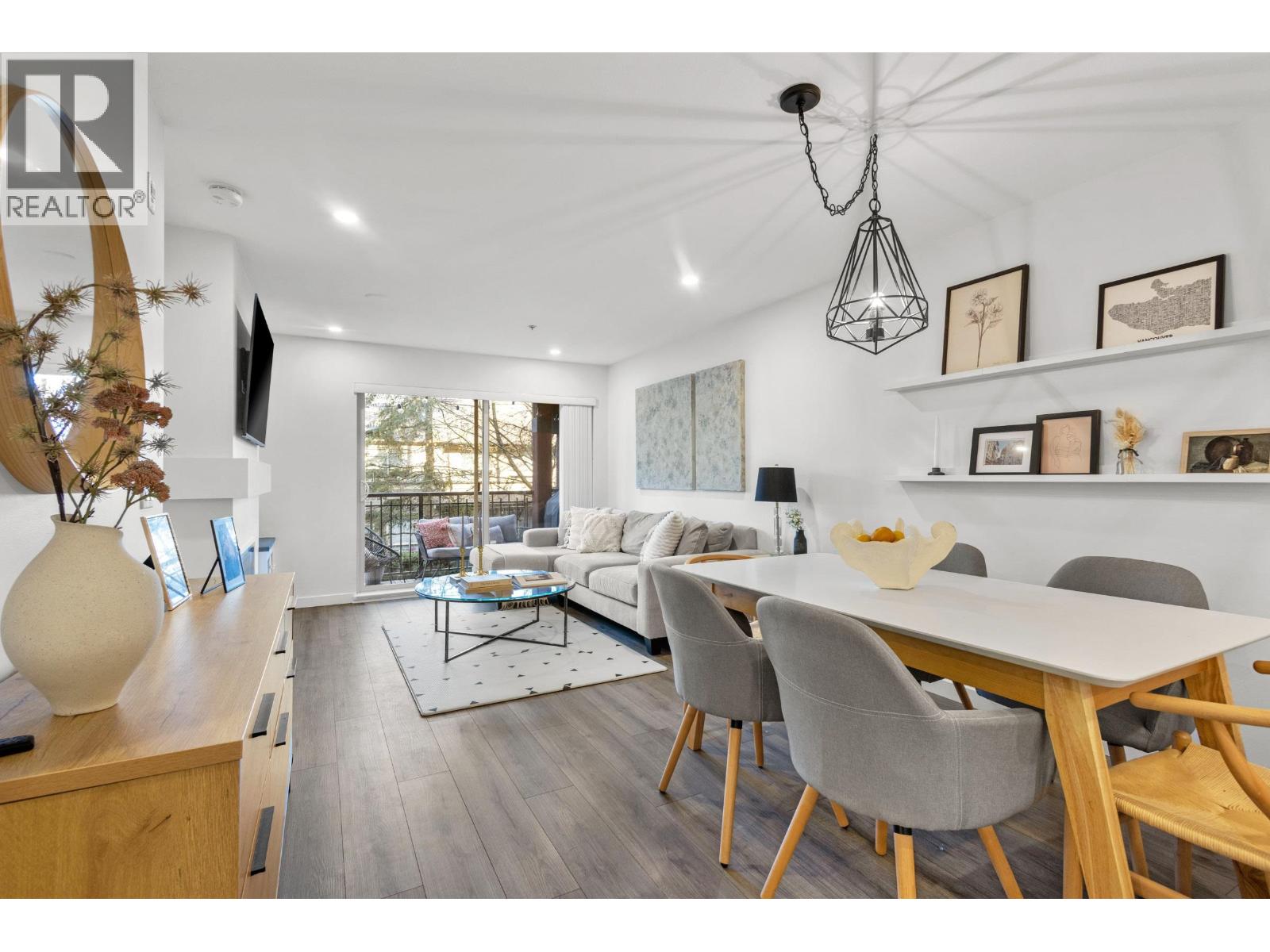 201 200 Klahanie Drive, Port Moody, British Columbia  V3H 5K7 - Photo 5 - R3083158