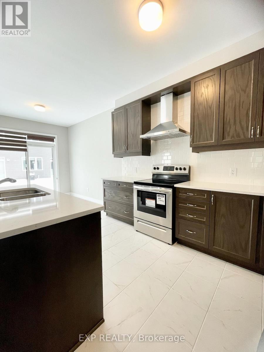 634 Allied Mews, Ottawa, Ontario K2S 3A1 - Photo 4 - X12731012