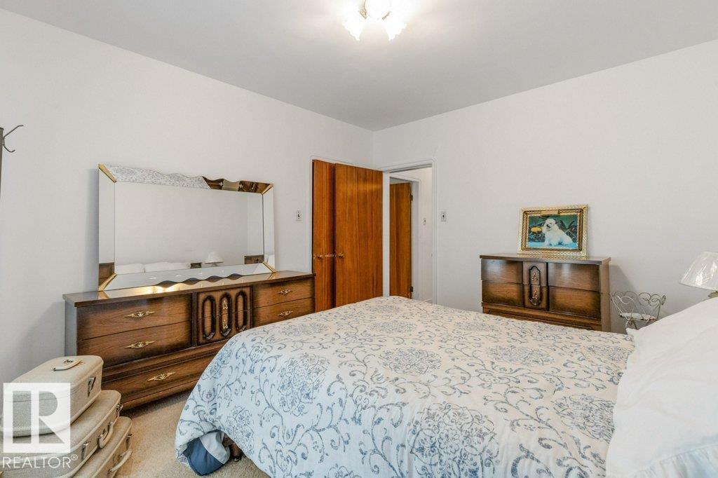 8810 93 St Nw, Edmonton, Alberta  T6C 3T1 - Photo 9 - E4470919