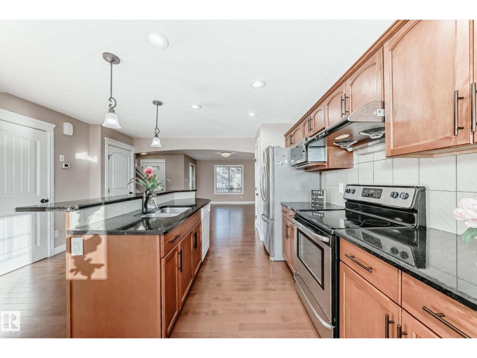 283 Griesbach Rd Nw, Edmonton, Alberta  T5E 6S2 - Photo 10 - E4471118