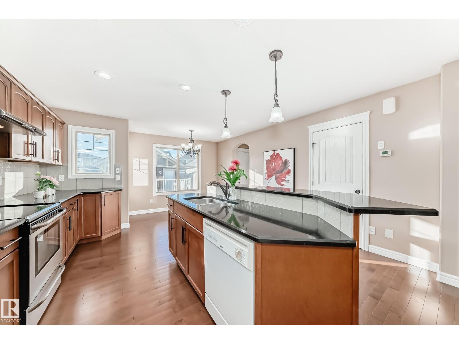 283 Griesbach Rd Nw, Edmonton, Alberta  T5E 6S2 - Photo 12 - E4471118