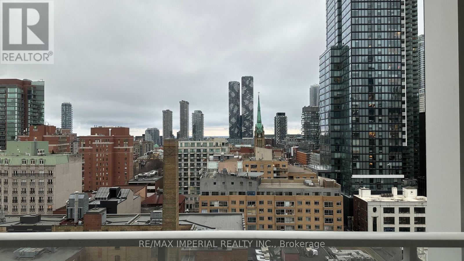 1109 - 88 Queen Street E, Toronto, Ontario  M5C 0B6 - Photo 2 - C12730944