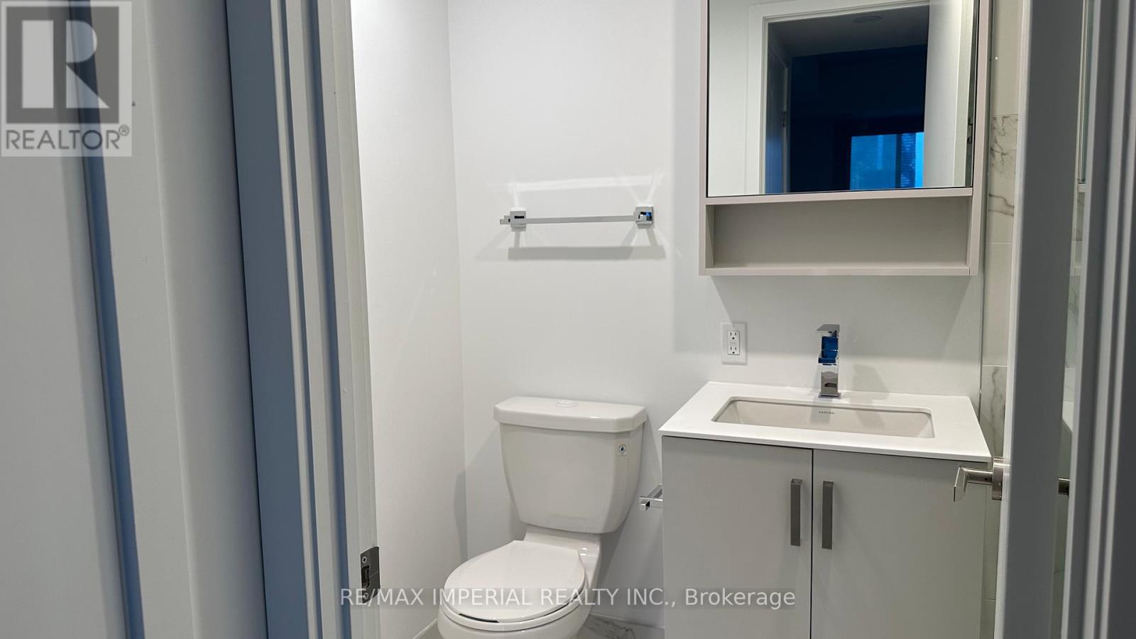 1109 - 88 Queen Street E, Toronto, Ontario  M5C 0B6 - Photo 7 - C12730944