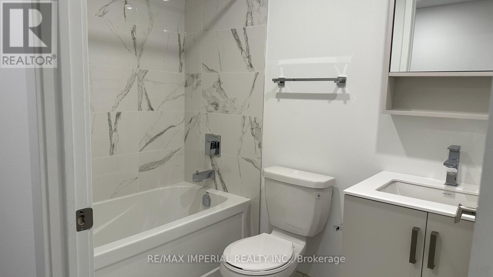 1109 - 88 Queen Street E, Toronto, Ontario  M5C 0B6 - Photo 8 - C12730944