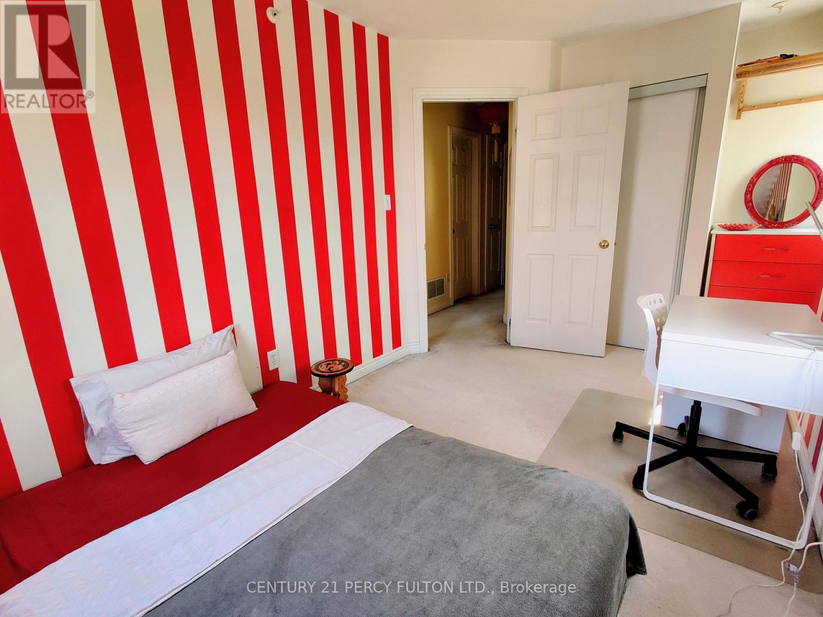 6a Leaside Park Drive, Toronto, Ontario  M4H 1R3 - Photo 21 - C12730970