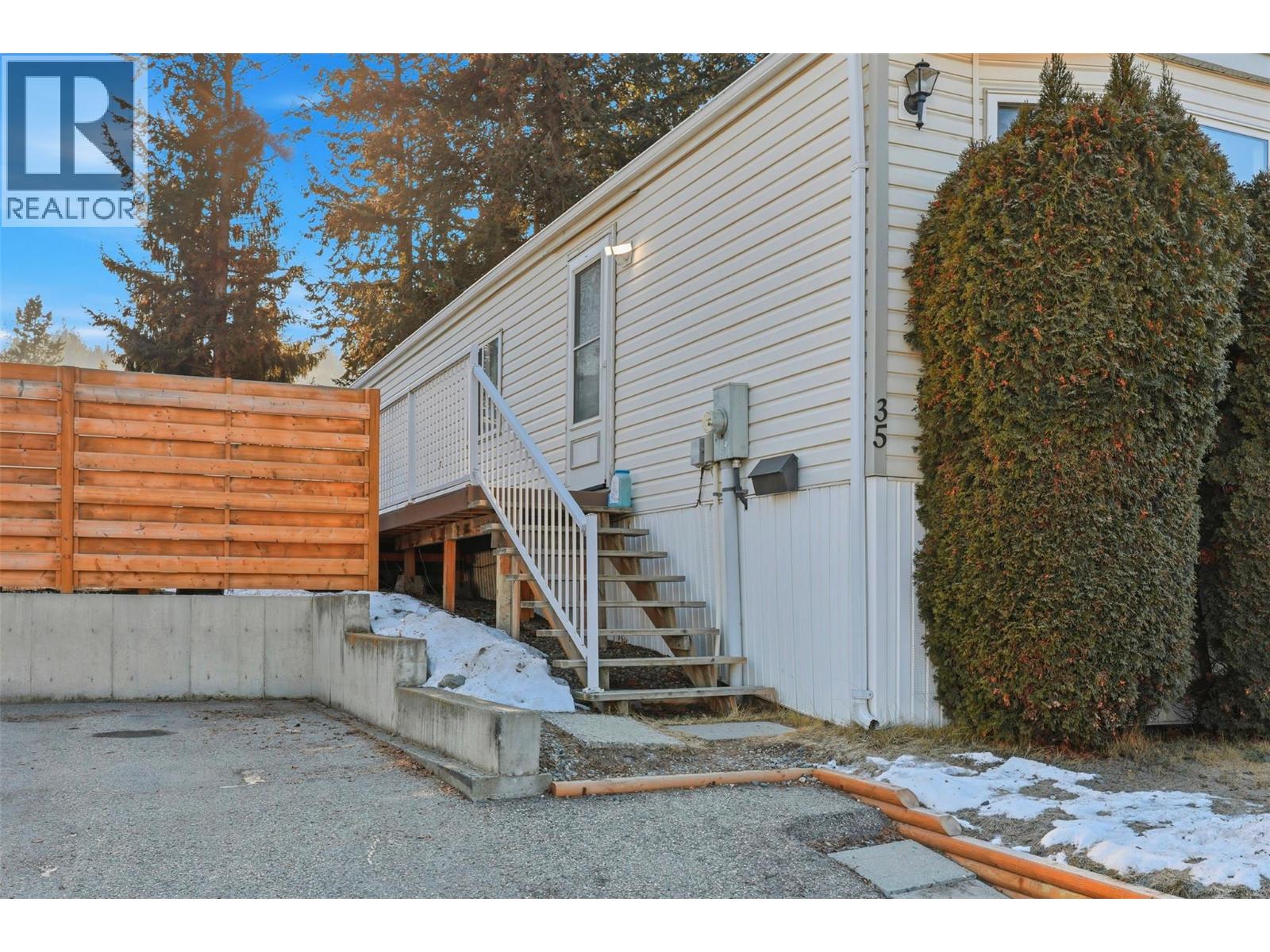 1555 Howe Road Unit# 35, Kamloops, British Columbia  V1S 1N1 - Photo 20 - 10373904