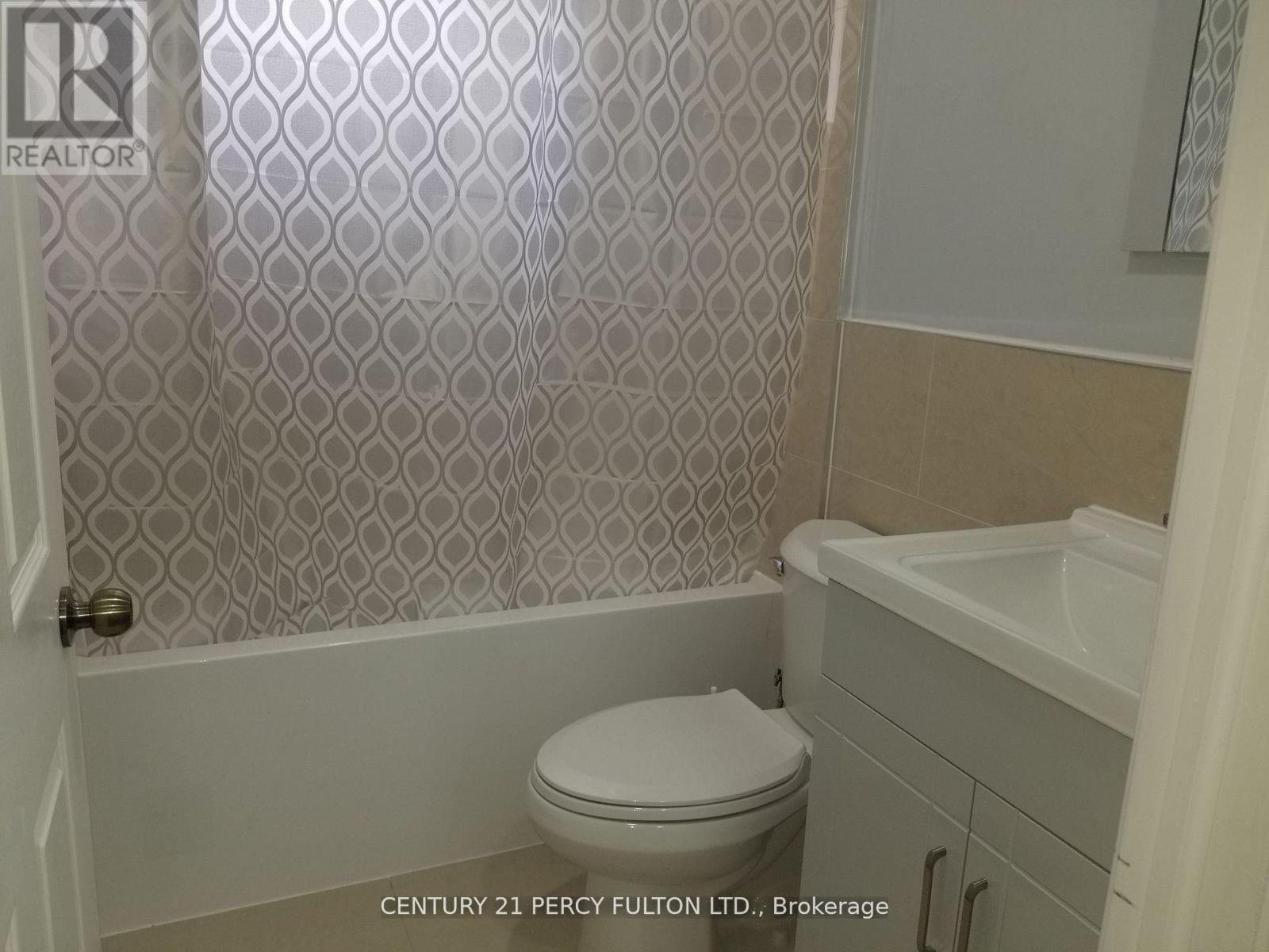 1033 Centre Street N, Whitby, Ontario  L1N 4V4 - Photo 3 - E12731004