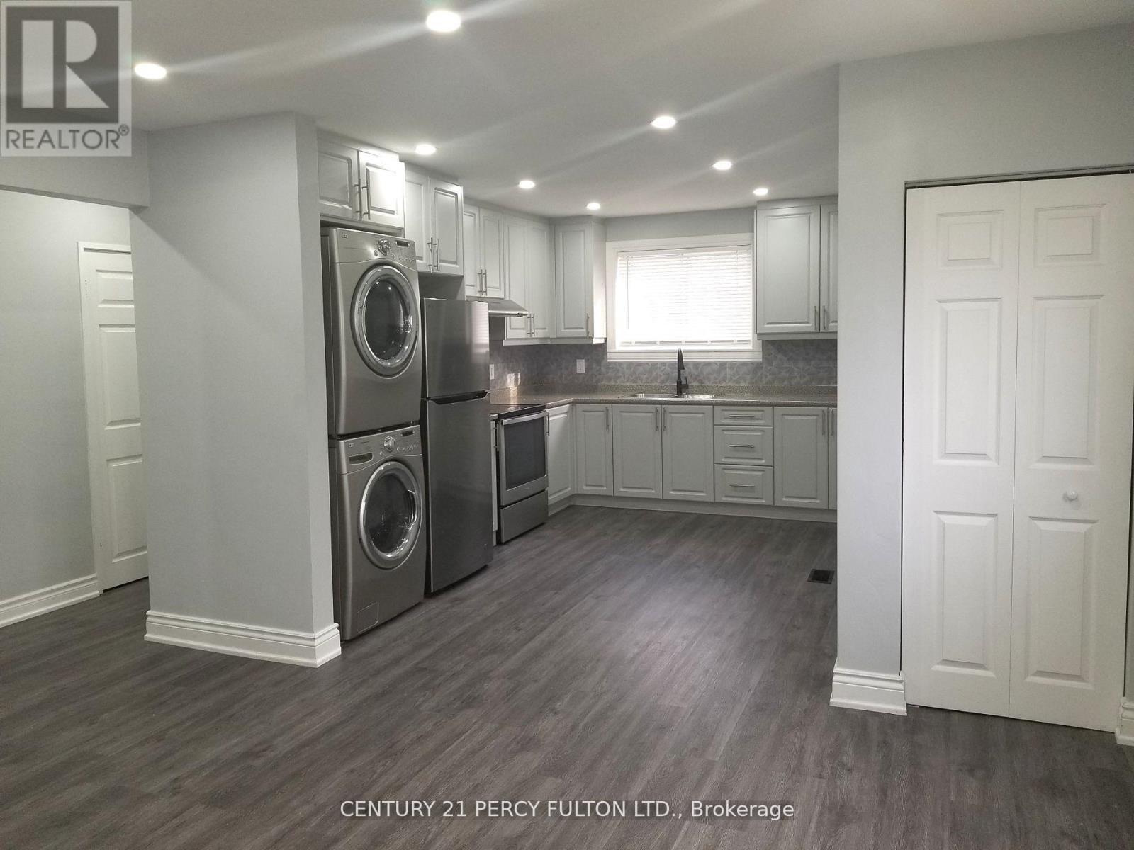 1033 Centre Street N, Whitby, Ontario  L1N 4V4 - Photo 4 - E12731004