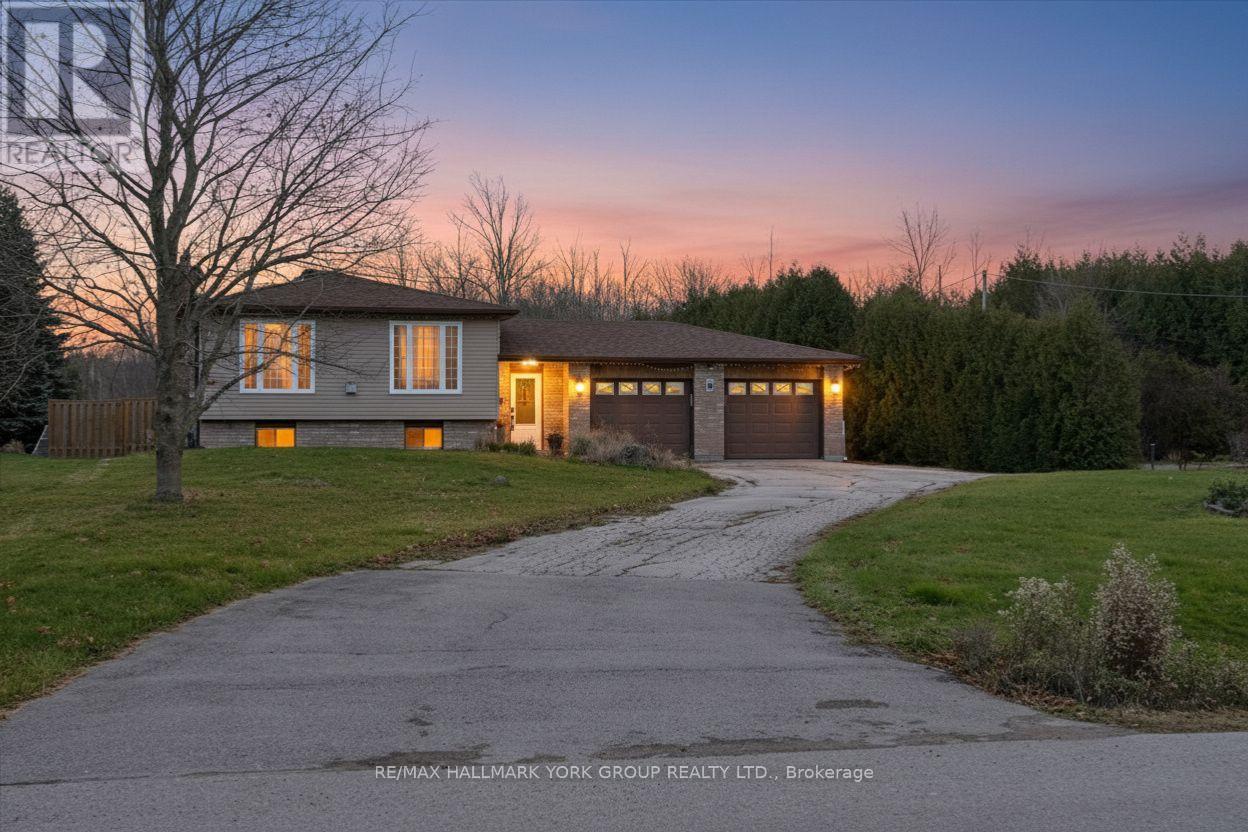 5 Burke Street, Georgina, Ontario  L0E 1R0 - Photo 2 - N12730986