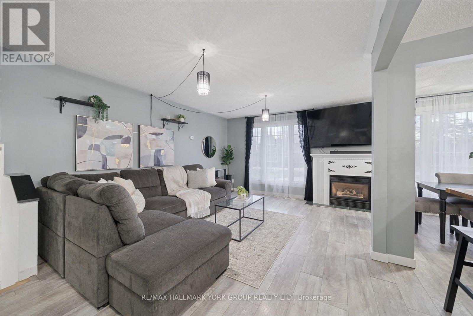 5 Burke Street, Georgina, Ontario  L0E 1R0 - Photo 6 - N12730986