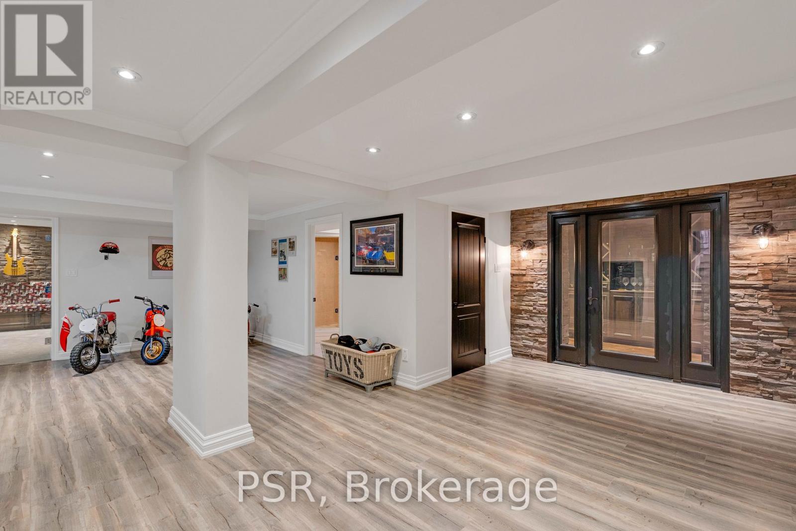 140 Ravendale Court, Vaughan, Ontario  L0J 1C0 - Photo 30 - N12731000