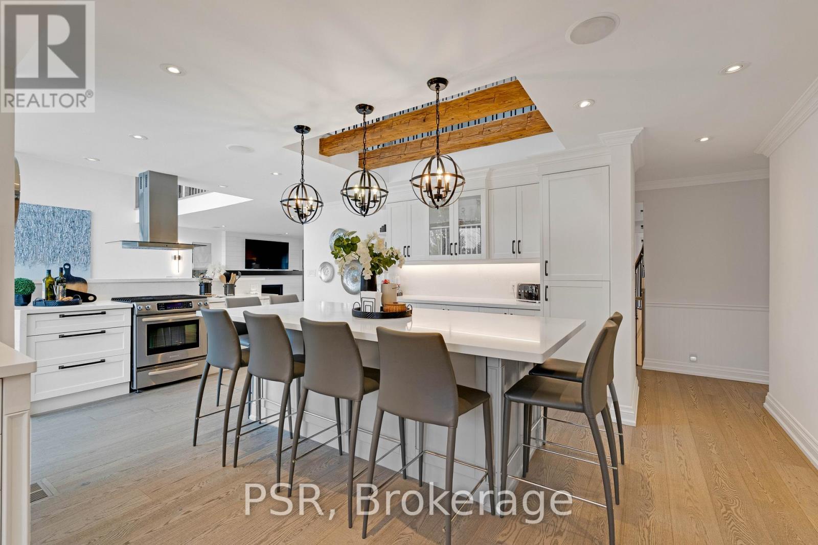 140 Ravendale Court, Vaughan, Ontario  L0J 1C0 - Photo 8 - N12731000