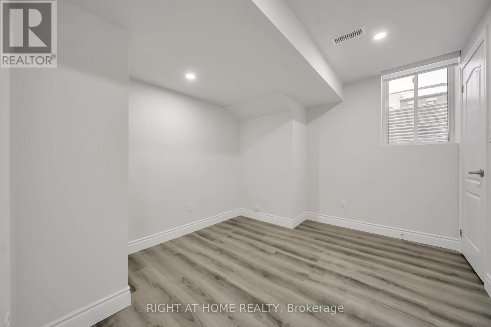 Basement - 171 Great Falls Boulevard, Hamilton, Ontario  L8B 1Y6 - Photo 6 - X12683140