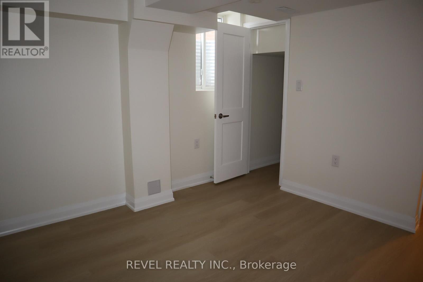 1274 Sweetfern Crescent, Milton, Ontario  L9E 1M1 - Photo 8 - W12730954