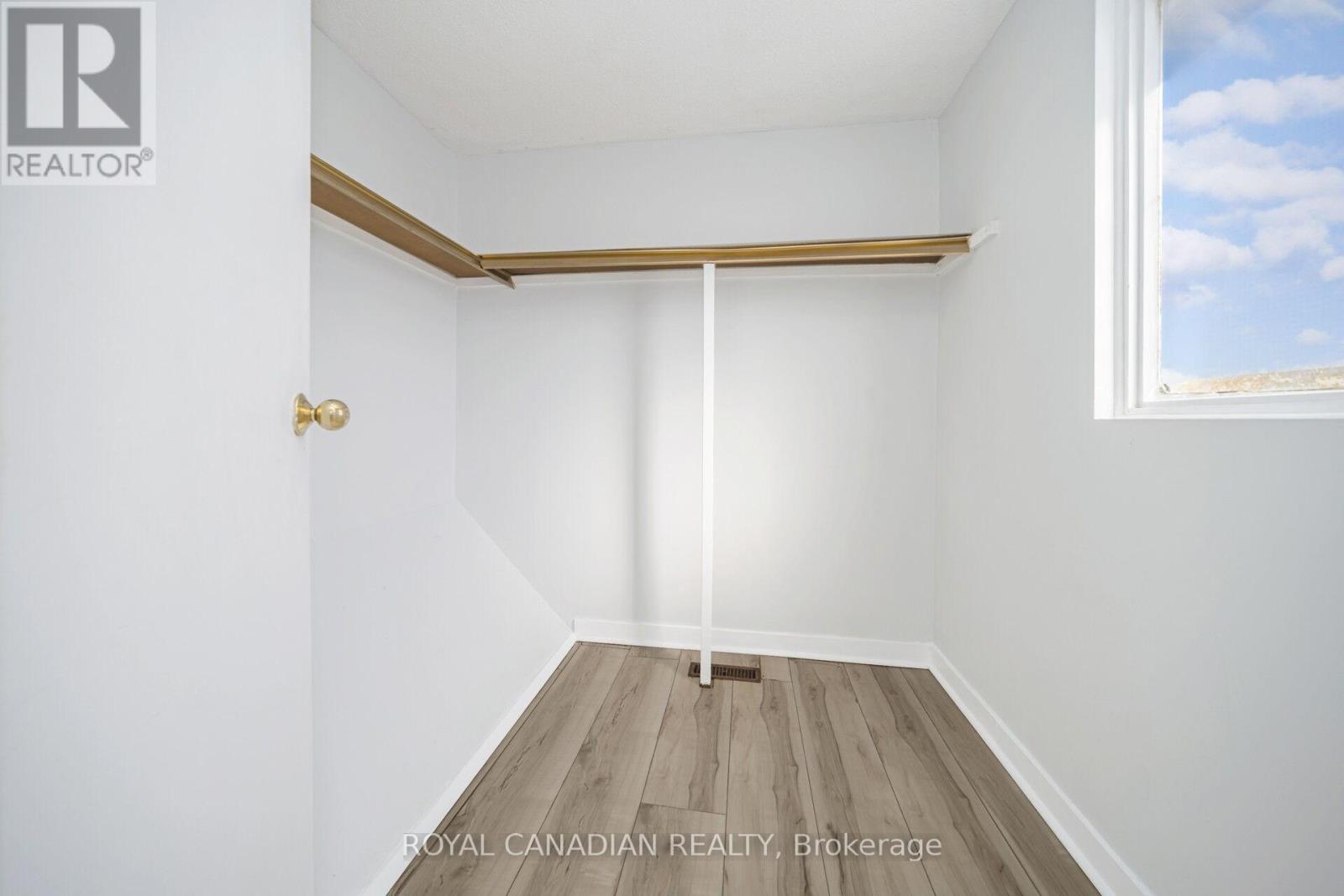 116 - 1538 Lancaster Drive, Oakville, Ontario  L6H 2Z3 - Photo 21 - W12731020