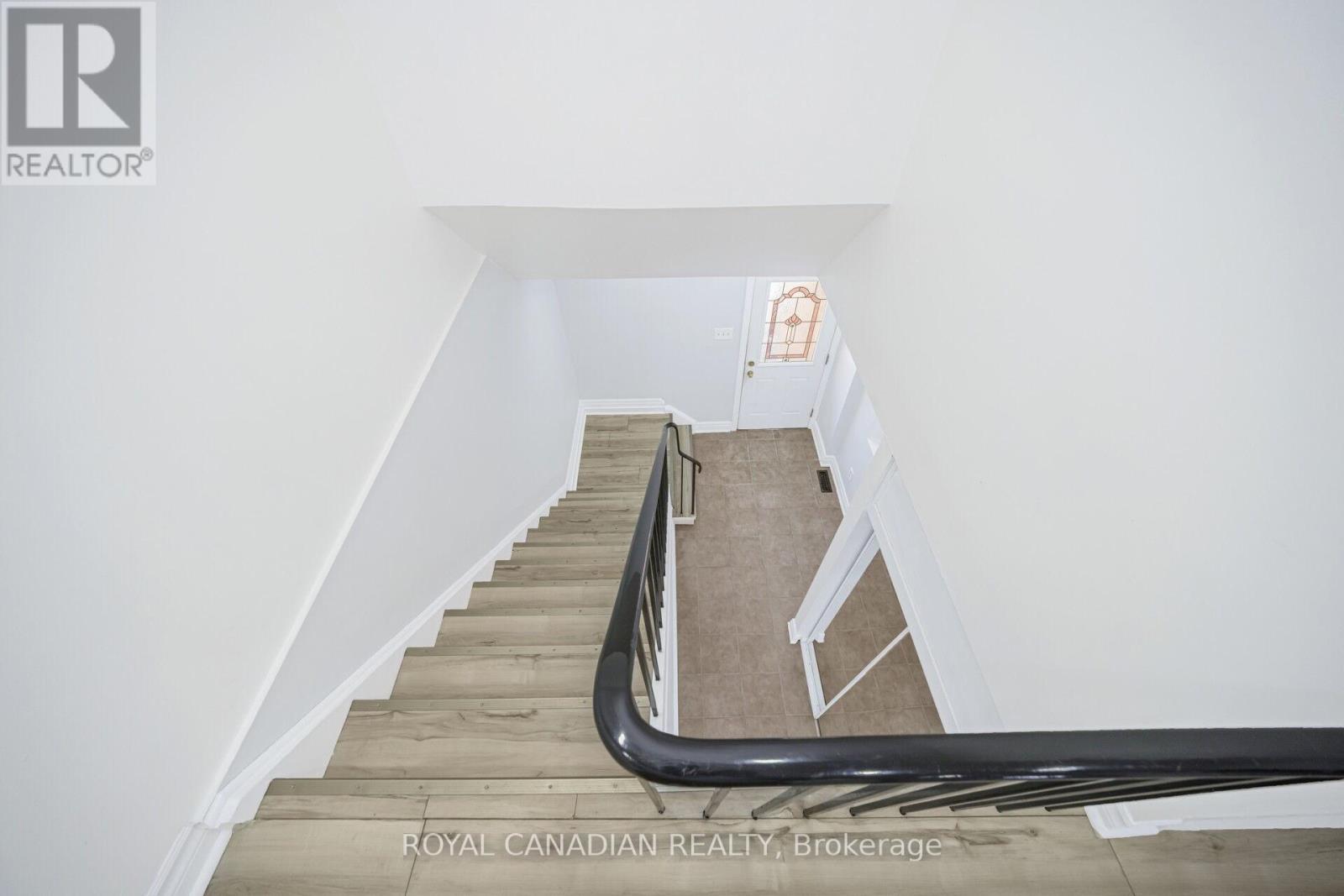 116 - 1538 Lancaster Drive, Oakville, Ontario  L6H 2Z3 - Photo 31 - W12731020