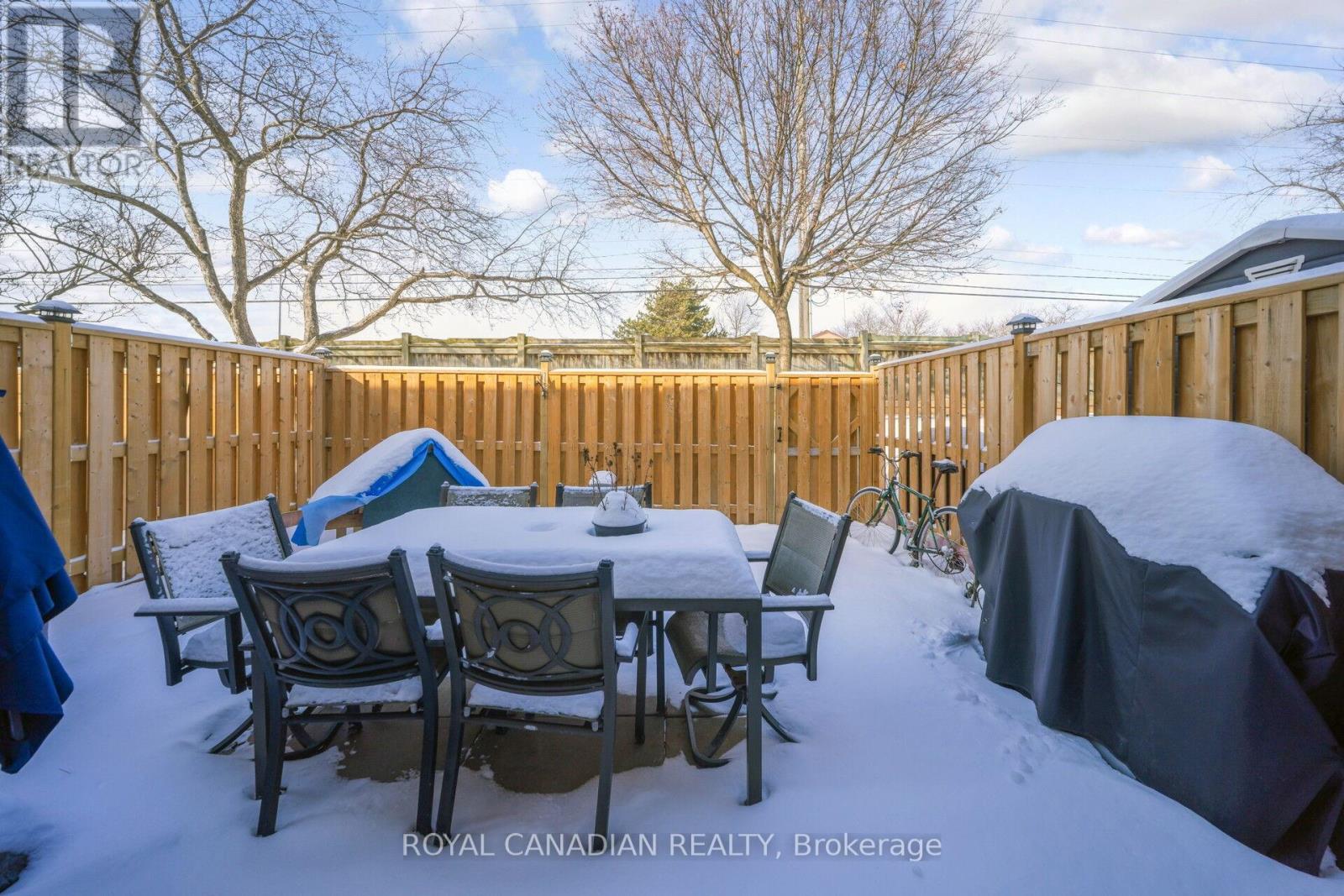 116 - 1538 Lancaster Drive, Oakville, Ontario  L6H 2Z3 - Photo 39 - W12731020