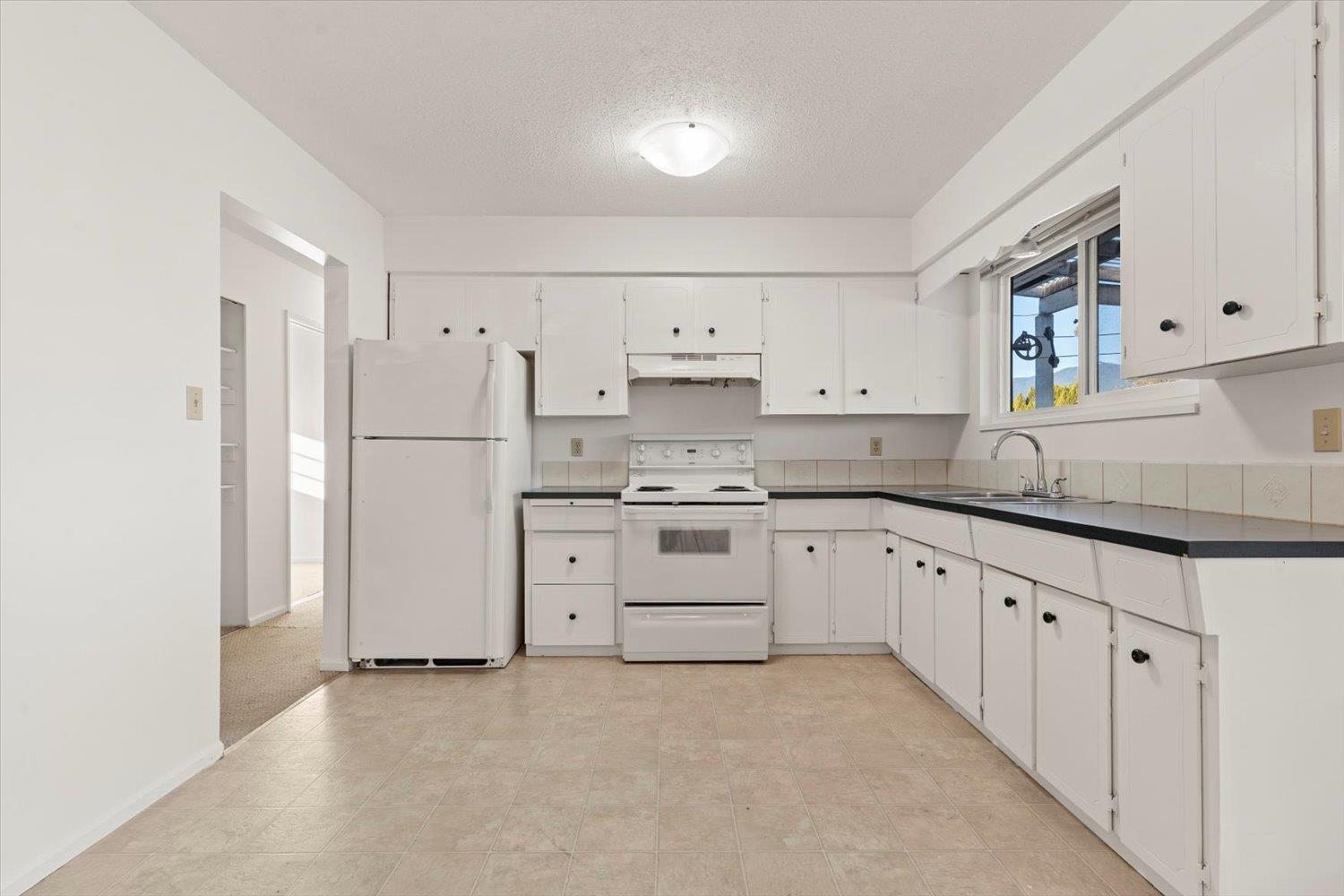 45647 Reece Avenue, Chilliwack Proper West, Chilliwack, British Columbia  V2P 2Z9 - Photo 3 - R3083309