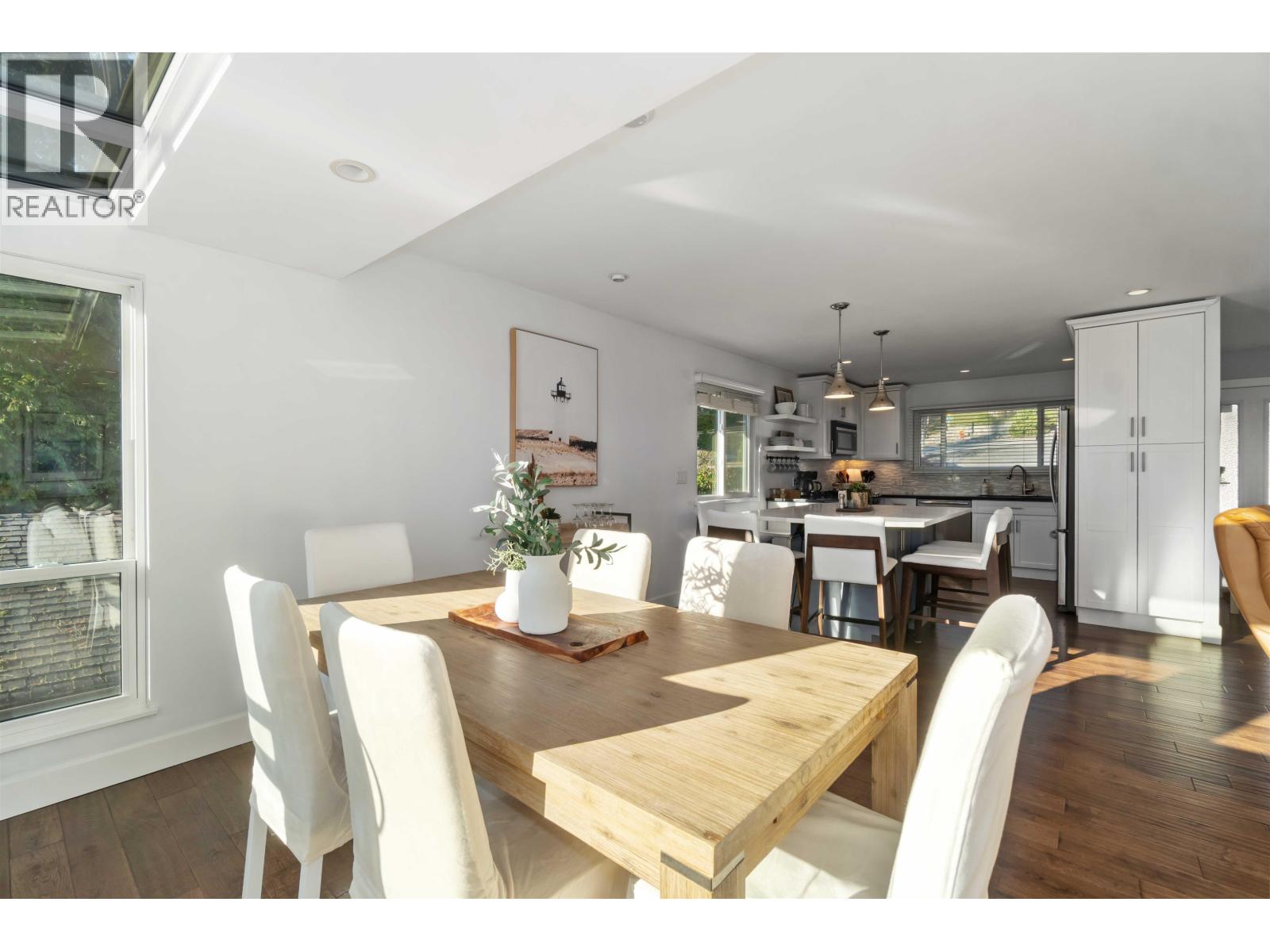 351 Dartmoor Drive, Coquitlam, British Columbia  V3K 5R6 - Photo 11 - R3083032