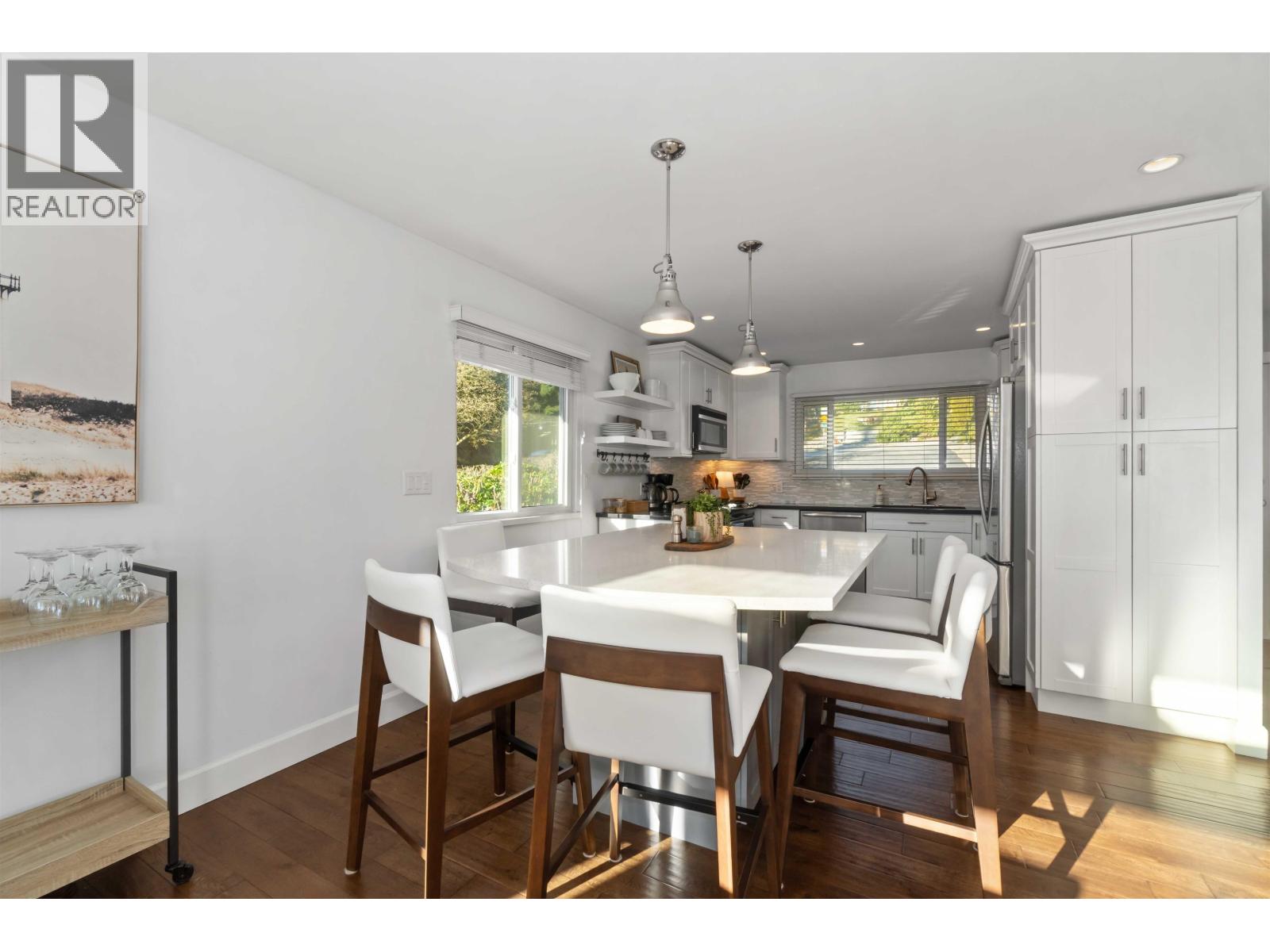 351 Dartmoor Drive, Coquitlam, British Columbia  V3K 5R6 - Photo 10 - R3083032