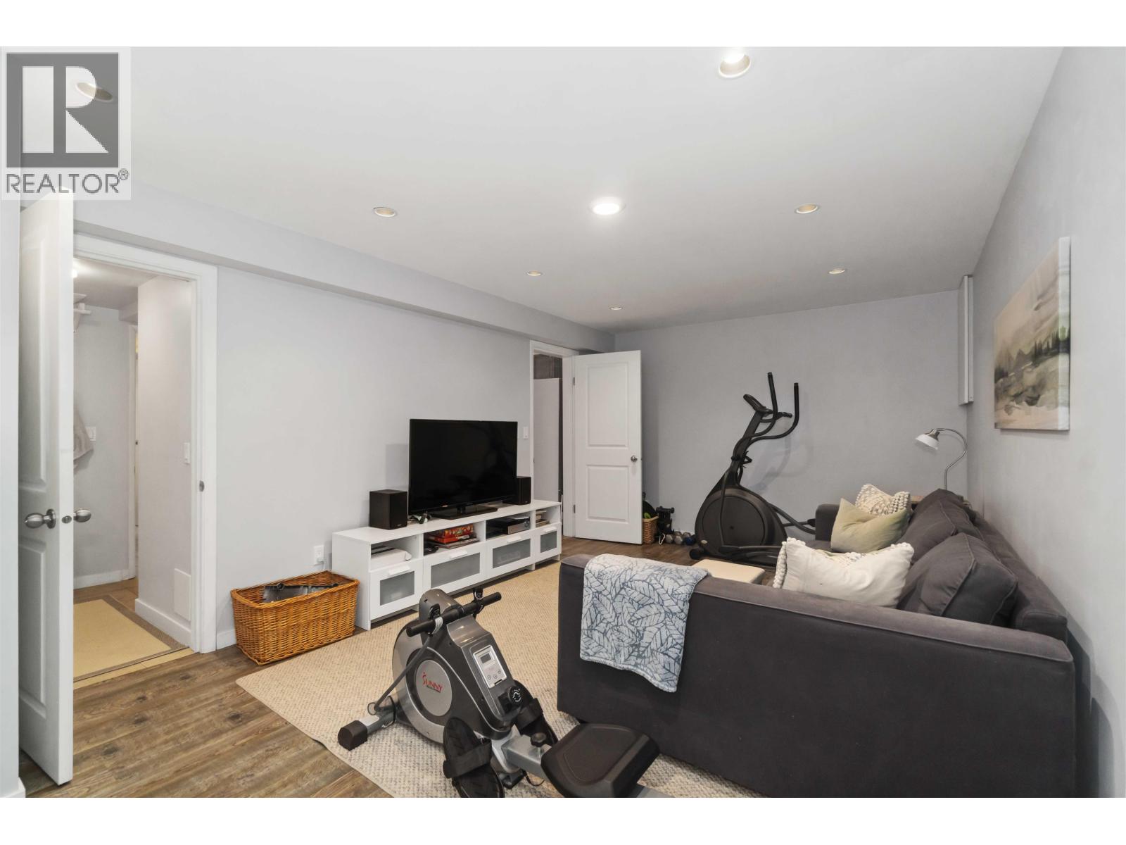 351 Dartmoor Drive, Coquitlam, British Columbia  V3K 5R6 - Photo 20 - R3083032