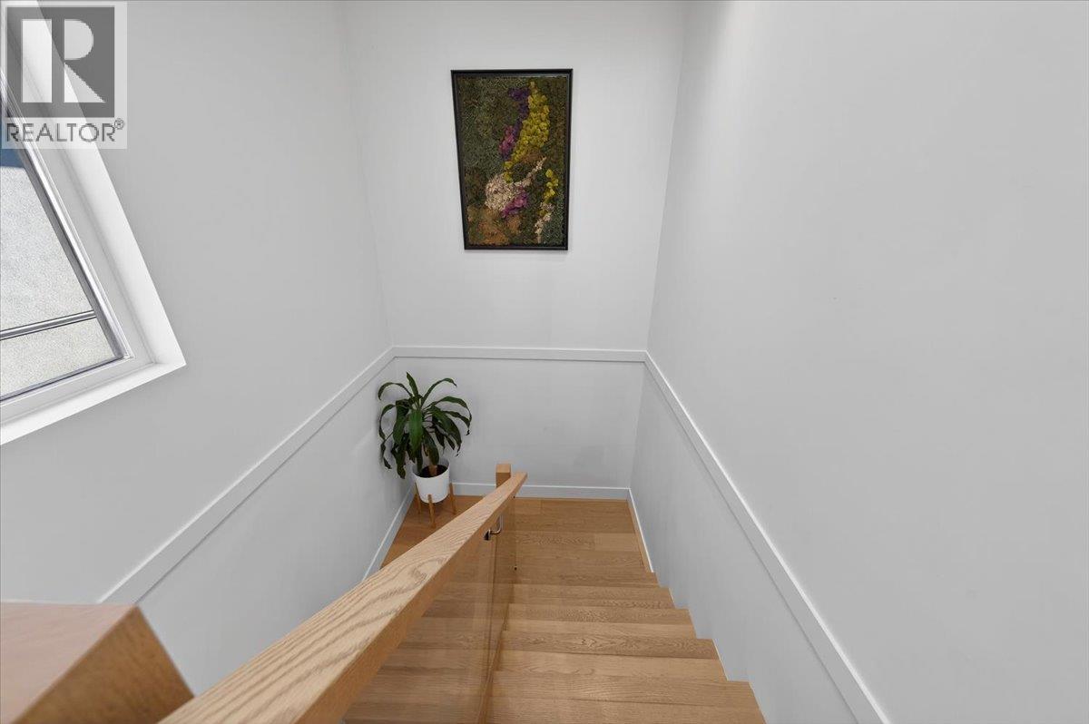 2 252 E 19th Street, North Vancouver, British Columbia  V7L 2Z2 - Photo 19 - R3083047