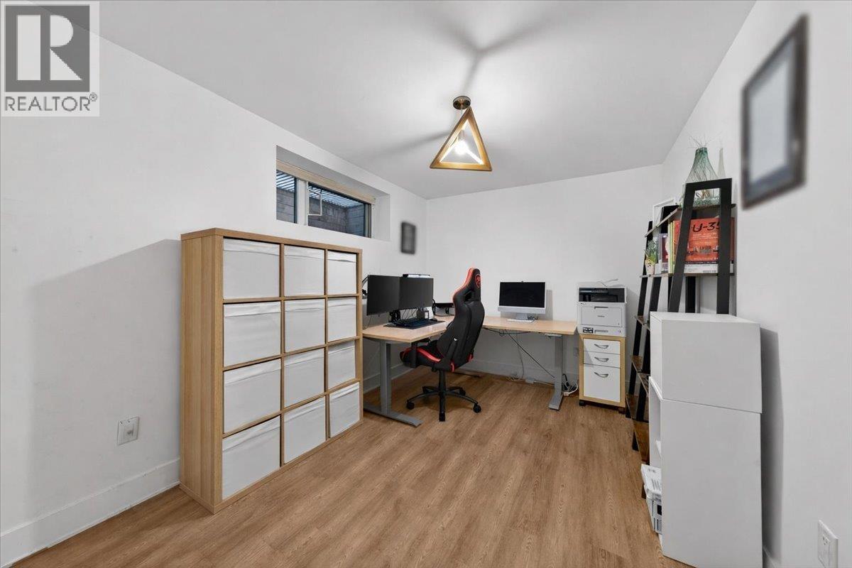 2 252 E 19th Street, North Vancouver, British Columbia  V7L 2Z2 - Photo 21 - R3083047