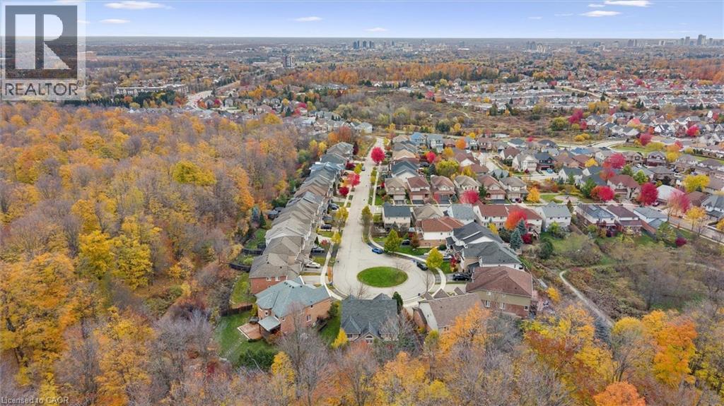 317 Winterburg Court, Waterloo, Ontario  N2V 2S8 - Photo 3 - 40786029