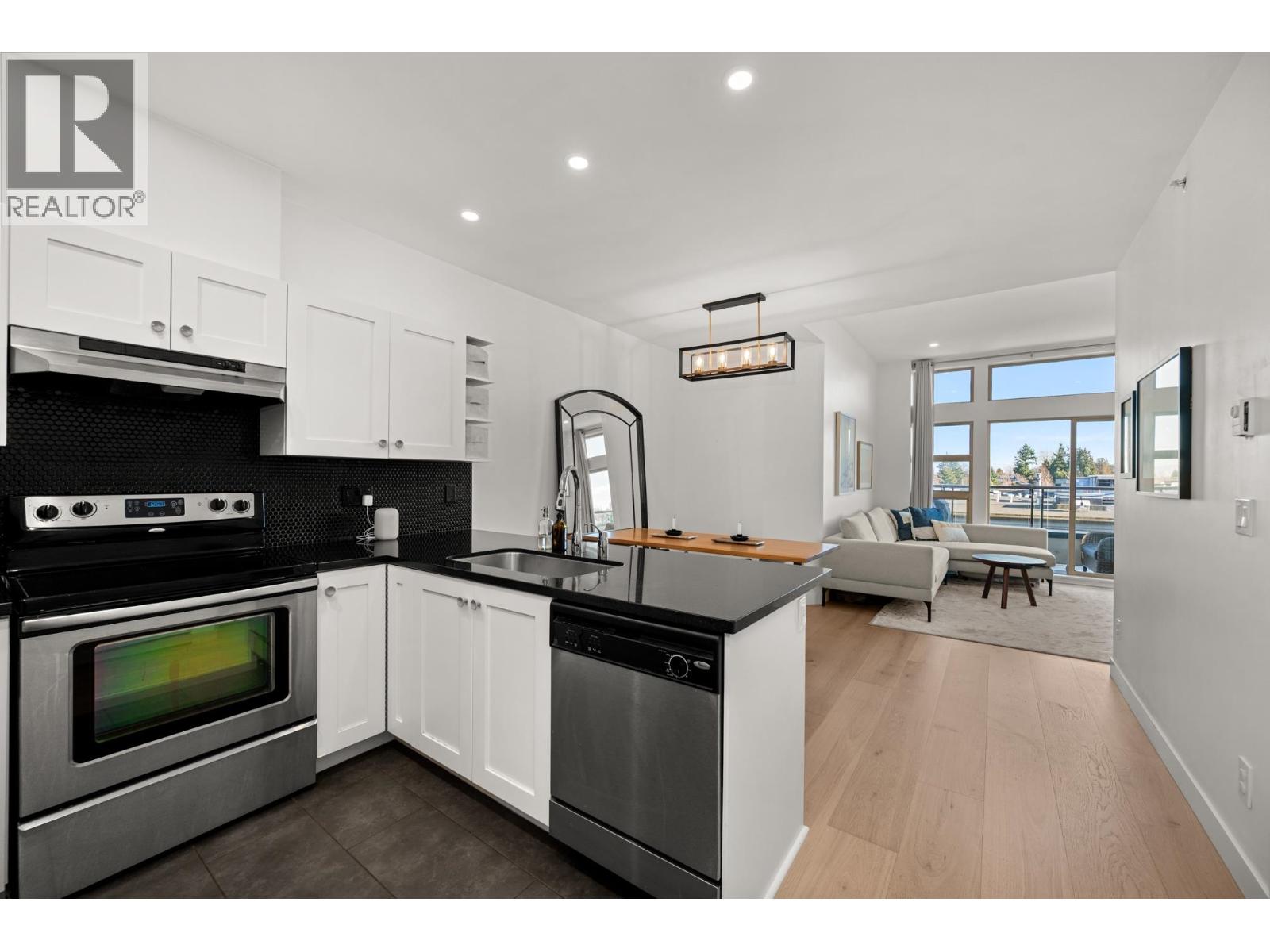 409 4550 Fraser Street, Vancouver, British Columbia  V5V 4G8 - Photo 16 - R3083140