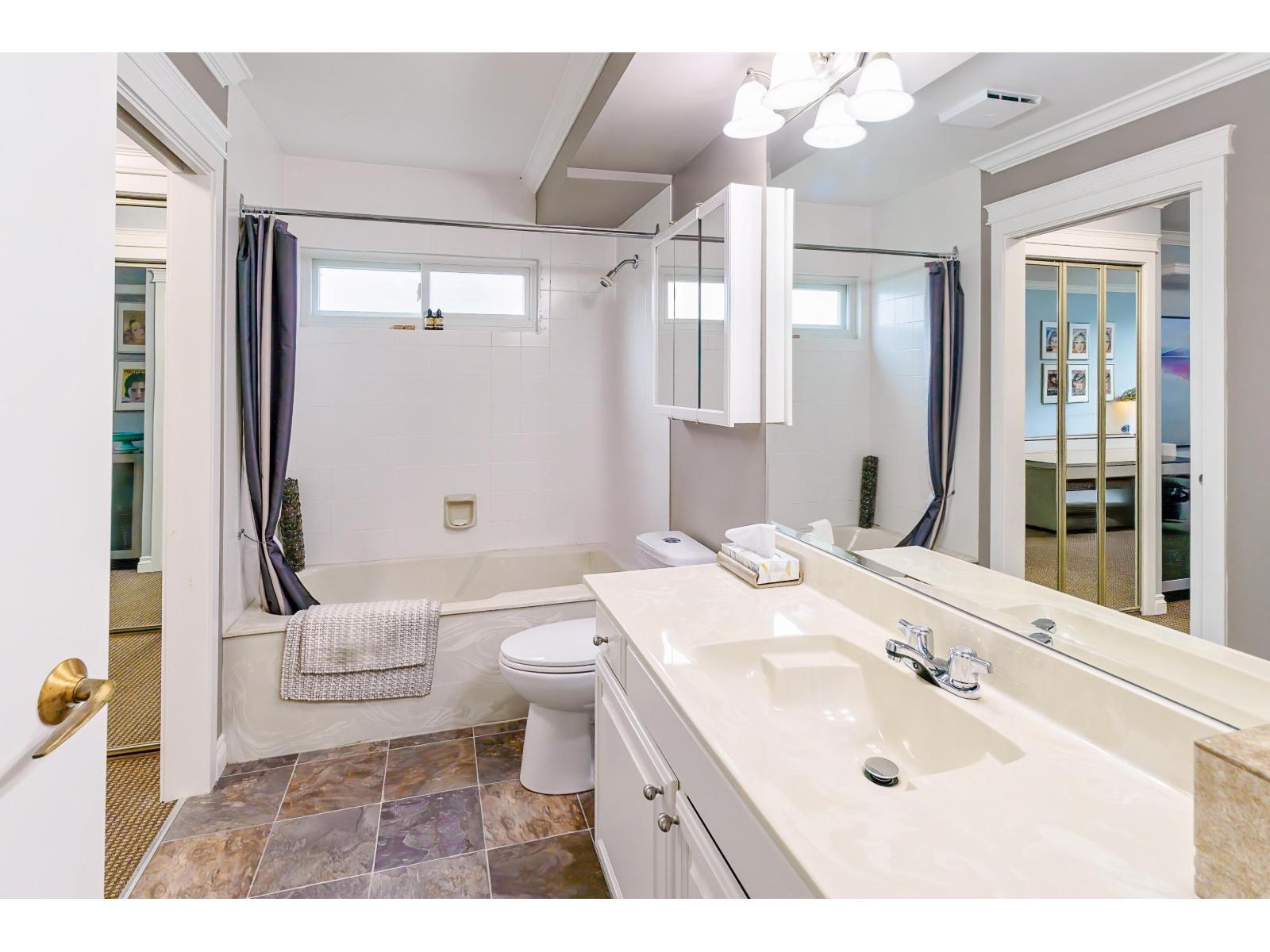 3603 Nico Wynd Drive, Surrey, British Columbia  V4P 1J1 - Photo 13 - R3083421