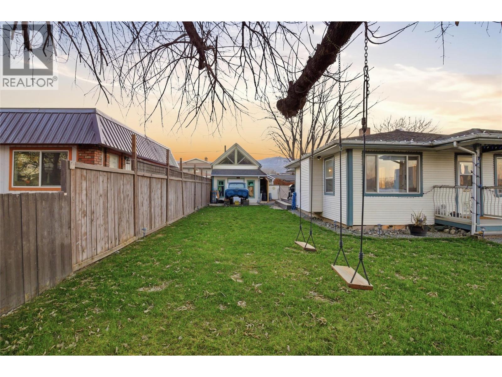 339 Fortune Drive, Kamloops, British Columbia  V2B 2H9 - Photo 6 - 10373786