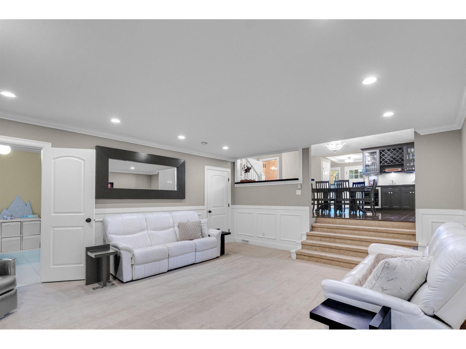 20271 49 Avenue, Langley, British Columbia  V3A 6W9 - Photo 2 - R3083020